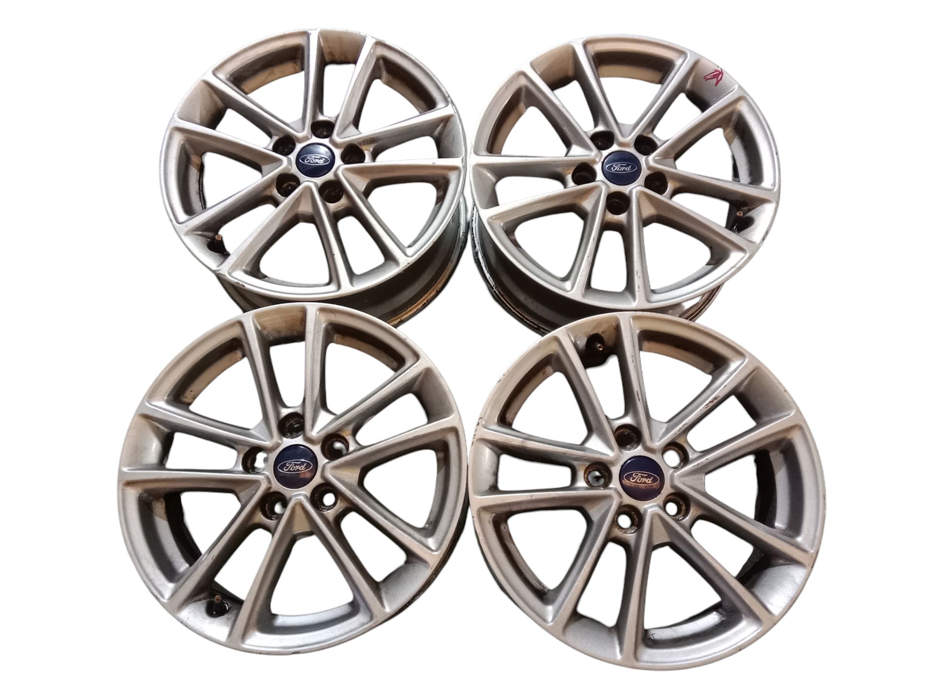 R16 JUEGO LLANTAS FORD FOCUS BERLINA 2018 7802 devimagesvext/08283e45-1ba6-4c70-9a92-5b0ff35685bb/migcrv/imagenes/000/000/659/000000659530.jpeg
