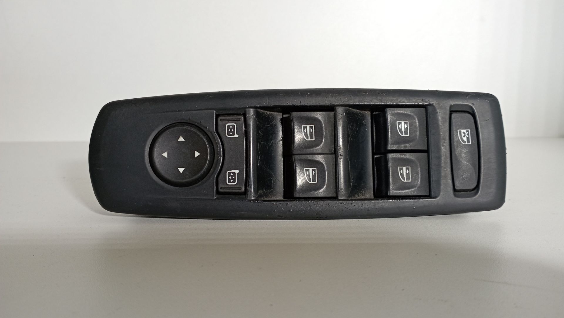 809610007RC MANDO ELEVALUNAS DELANTERO IZQUIERDO JEEP GRAND CHEROKEE 2011 9659 devimagesvext/08283e45-1ba6-4c70-9a92-5b0ff35685bb/migcrv/imagenes/000/000/660/000000660328.jpeg