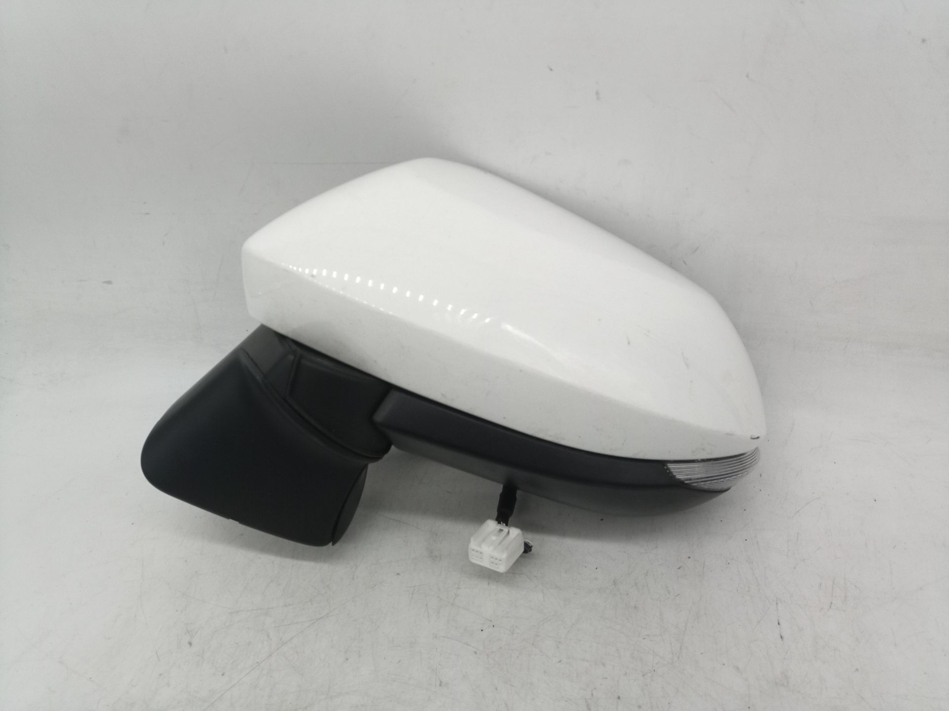 9 PINES RETROVISOR IZQUIERDO TOYOTA COROLLA TOURING SPORTS 2023 7979 devimagesvext/08283e45-1ba6-4c70-9a92-5b0ff35685bb/migcrv/imagenes/000/000/660/000000660606.jpeg