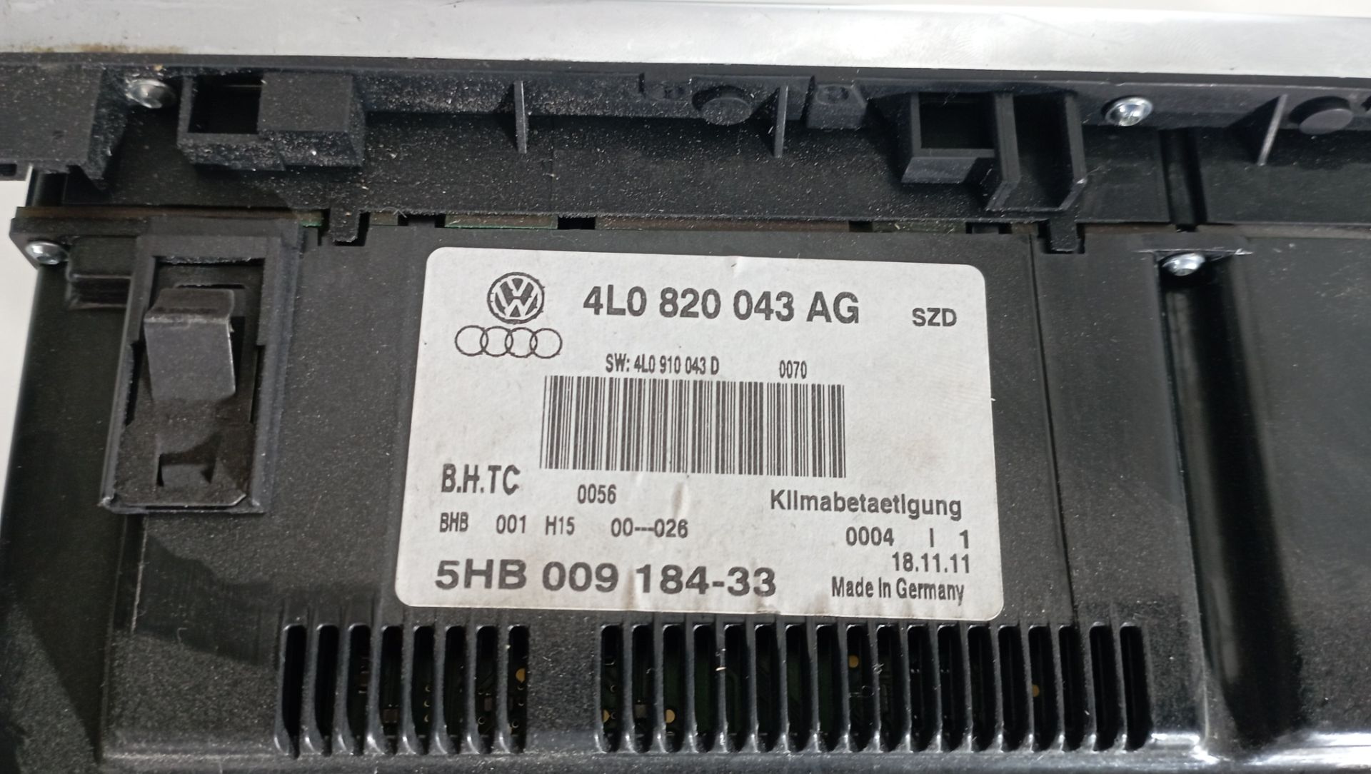 4L0820043AG MANDO CLIMATIZADOR AUDI Q7 2012 8475 devimagesvext/08283e45-1ba6-4c70-9a92-5b0ff35685bb/migcrv/imagenes/000/000/660/000000660844.jpeg