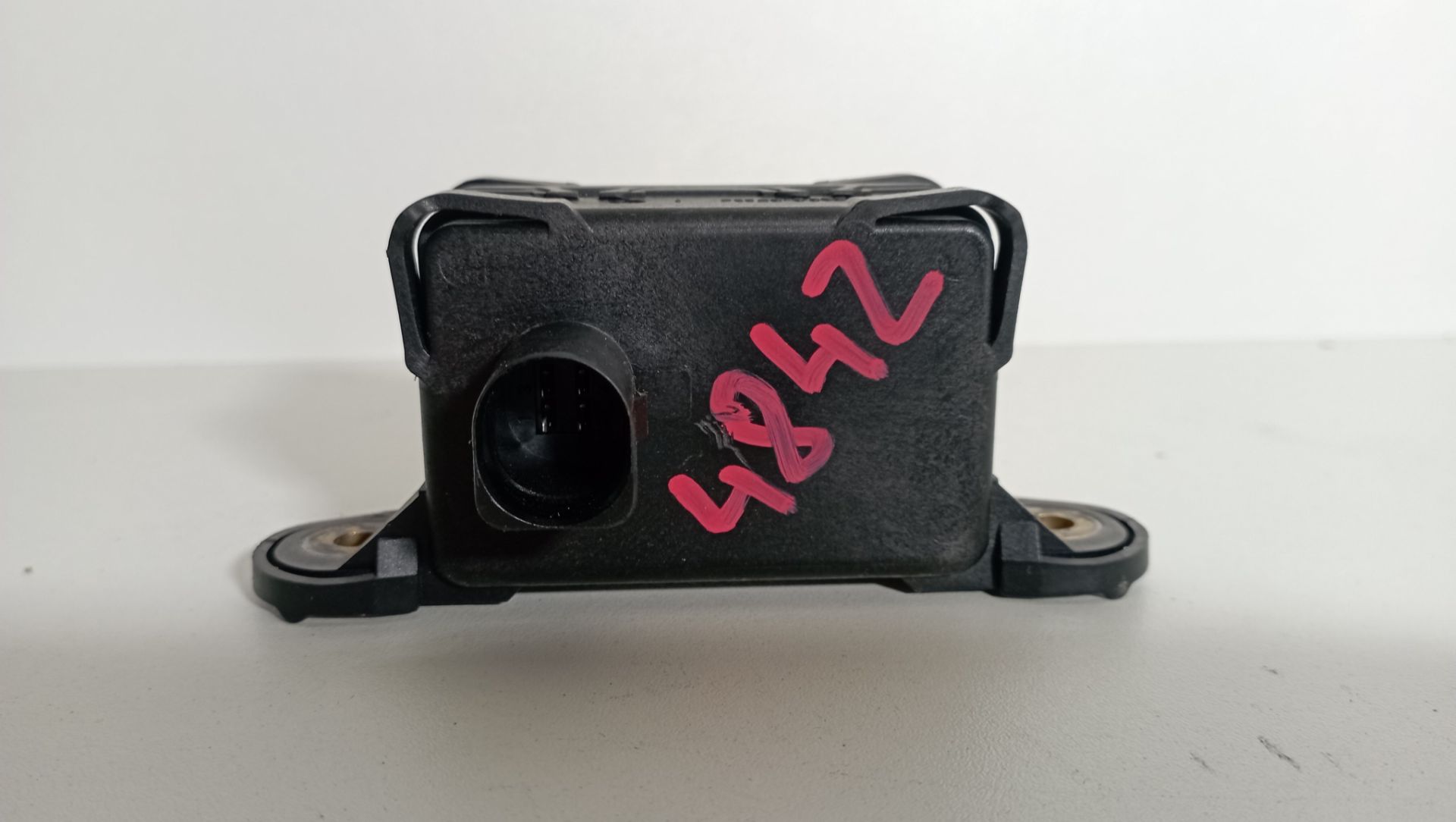 7P0907652 SENSOR AUDI Q7 2012 12755 devimagesvext/08283e45-1ba6-4c70-9a92-5b0ff35685bb/migcrv/imagenes/000/000/660/000000660968.jpeg