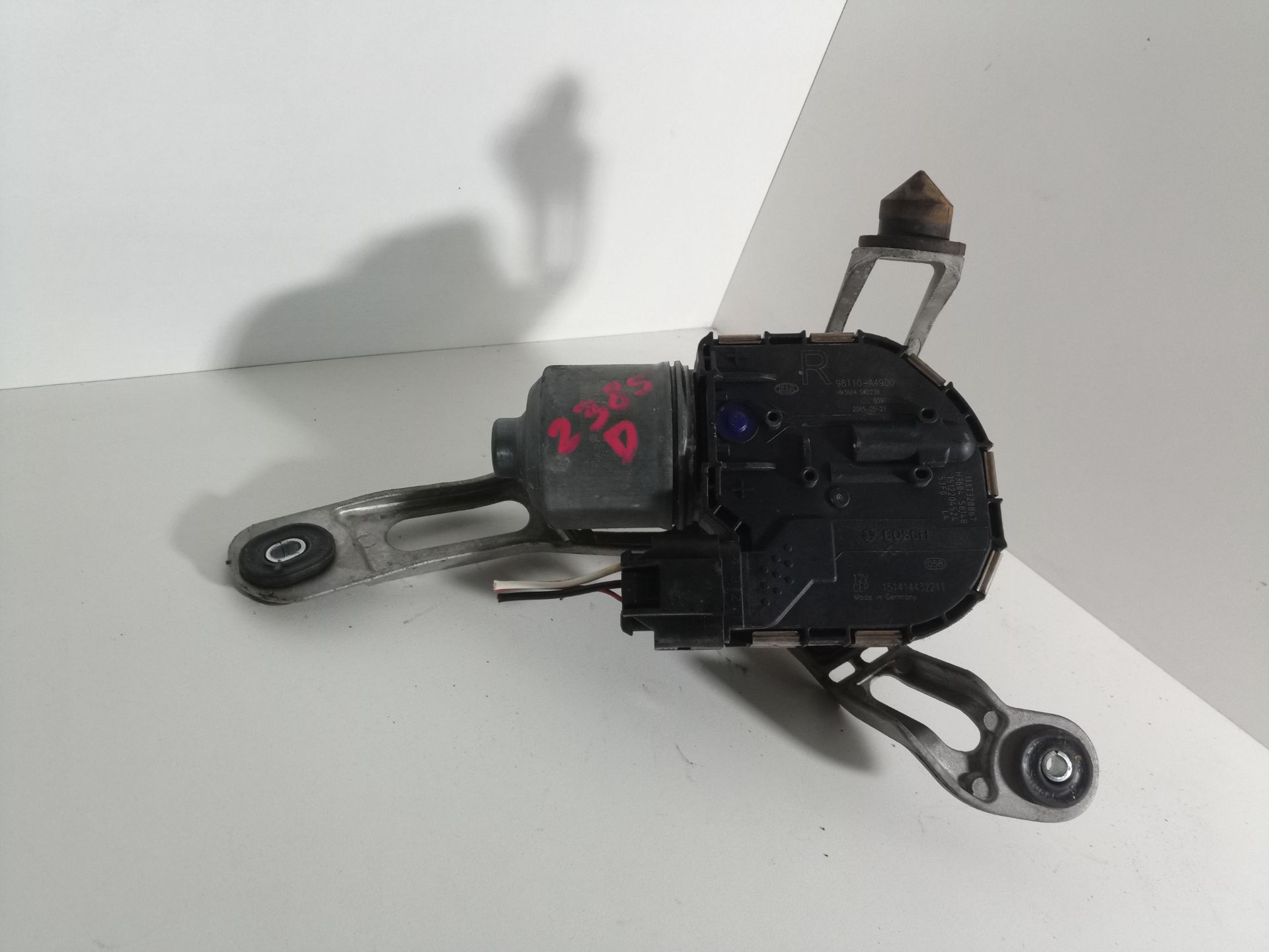 98110A4900 MOTOR LIMPIA DELANTERO KIA CARENS 2016 11556 devimagesvext/08283e45-1ba6-4c70-9a92-5b0ff35685bb/migcrv/imagenes/000/000/661/000000661522.jpeg