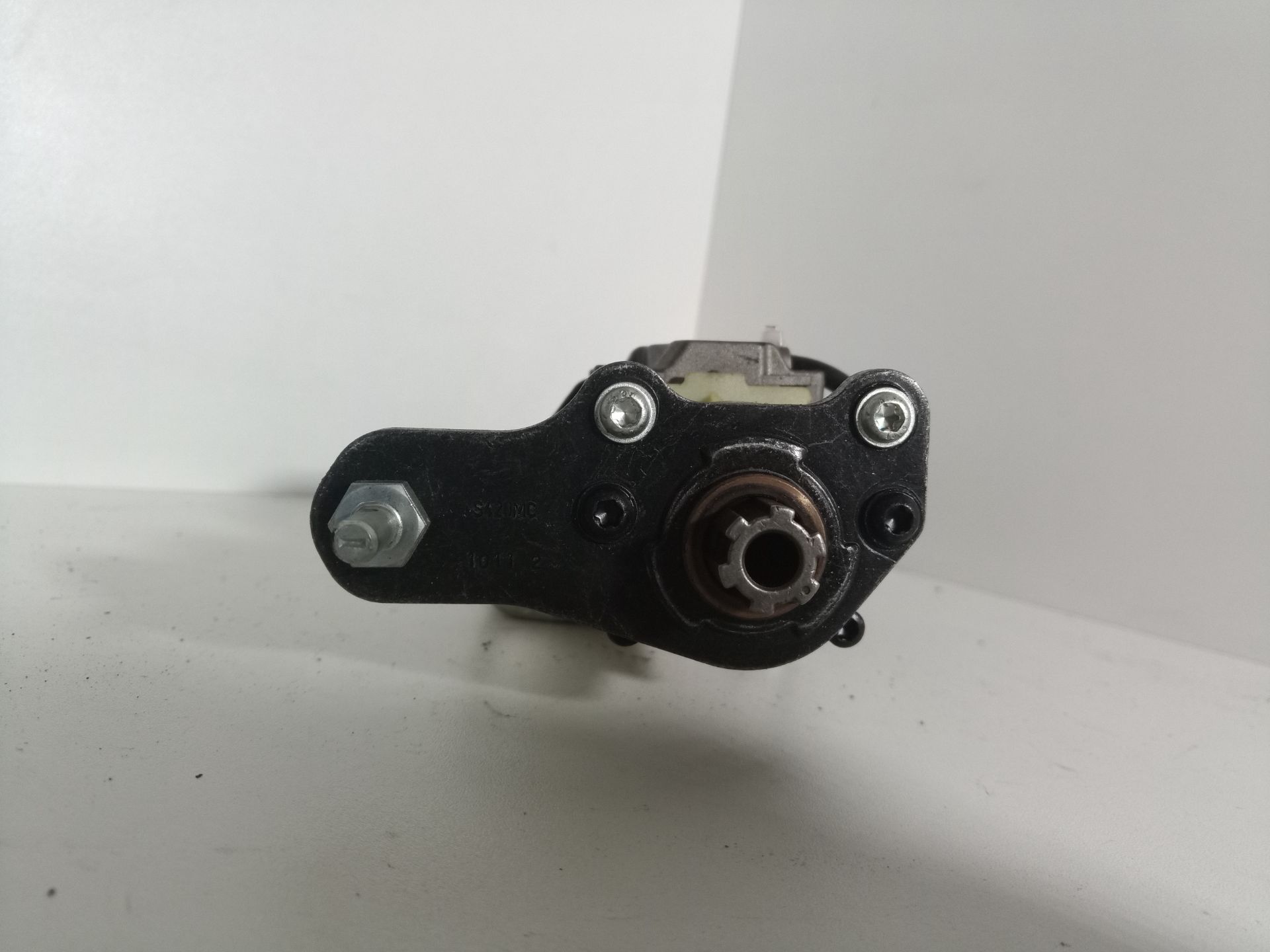 4L0910946 MOTOR APERTURA Y CIERRE PORTON AUDI Q7 2012 12769 devimagesvext/08283e45-1ba6-4c70-9a92-5b0ff35685bb/migcrv/imagenes/000/000/661/000000661546.jpeg
