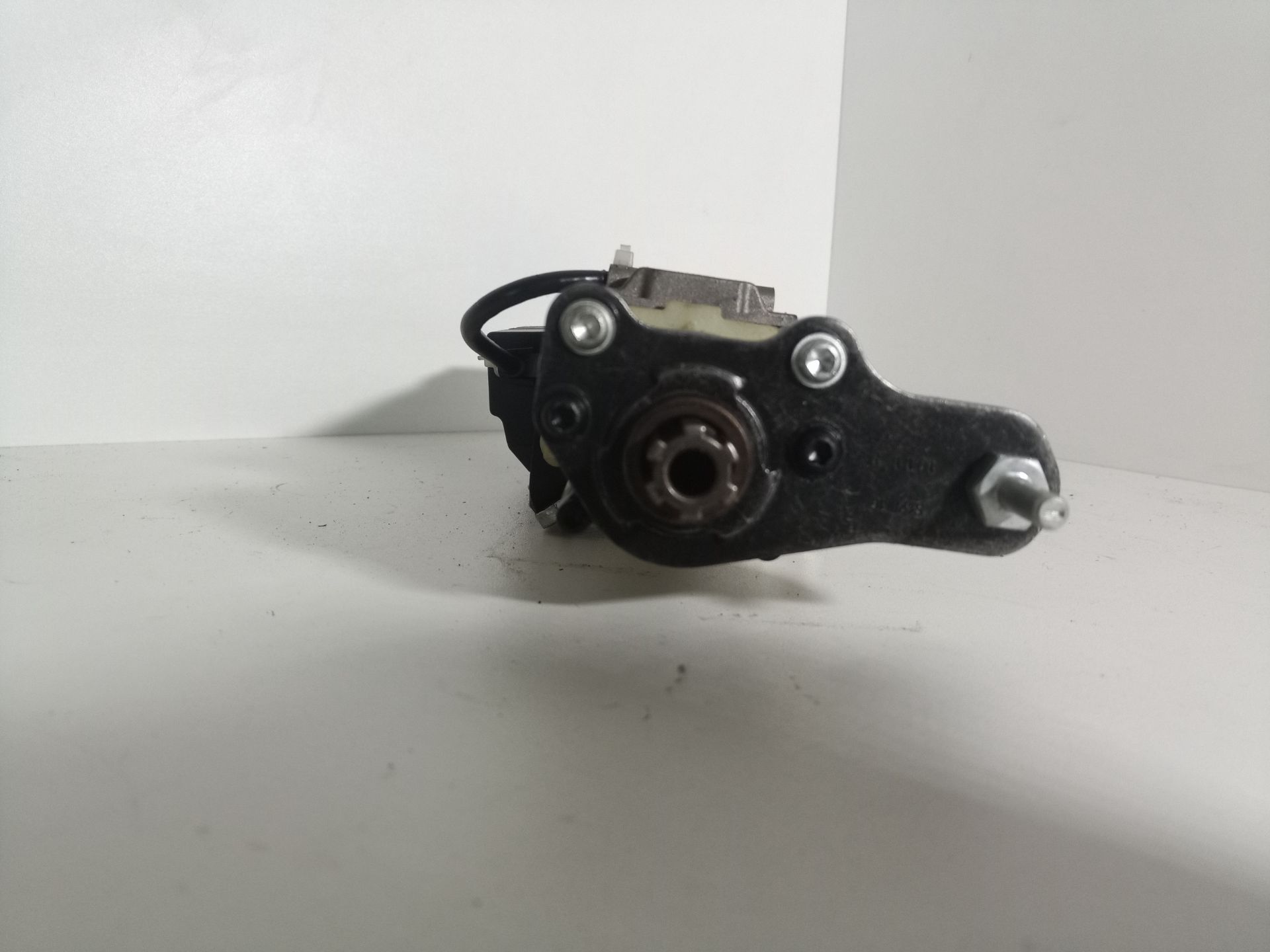 4L0910945 MOTOR APERTURA Y CIERRE PORTON AUDI Q7 2012 12768 devimagesvext/08283e45-1ba6-4c70-9a92-5b0ff35685bb/migcrv/imagenes/000/000/661/000000661558.jpeg