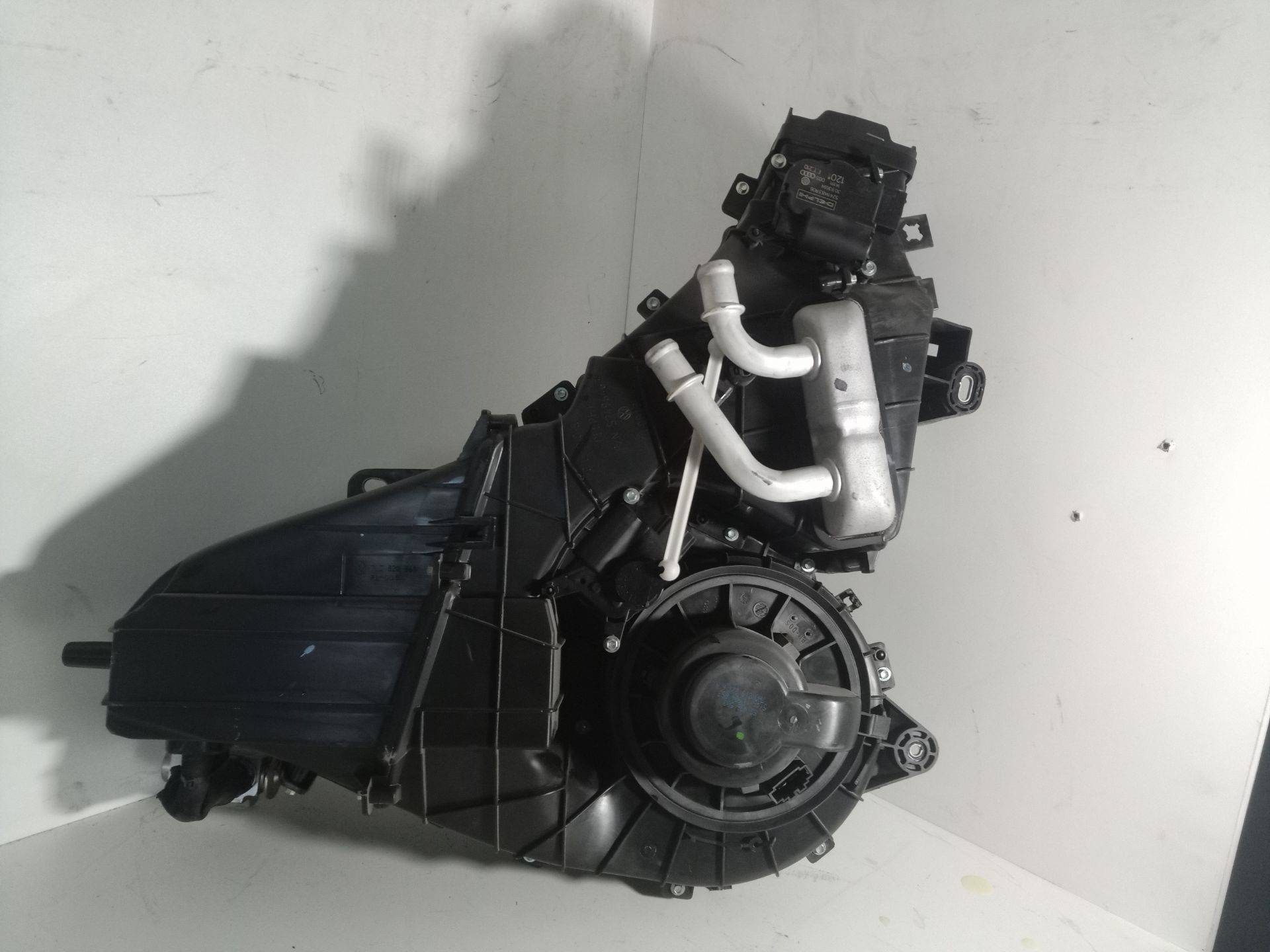 4L0820004E CALEFACCION ENTERA NORMAL AUDI Q7 2012 10034 devimagesvext/08283e45-1ba6-4c70-9a92-5b0ff35685bb/migcrv/imagenes/000/000/661/000000661702.jpeg