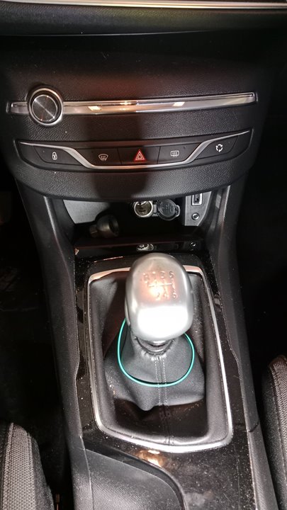 SIN DEFINIR BANDEJA TRASERA PEUGEOT 308 2016 13006 devimagesvext/08283e45-1ba6-4c70-9a92-5b0ff35685bb/migcrv/imagenes/000/000/663/000000663445.jpeg