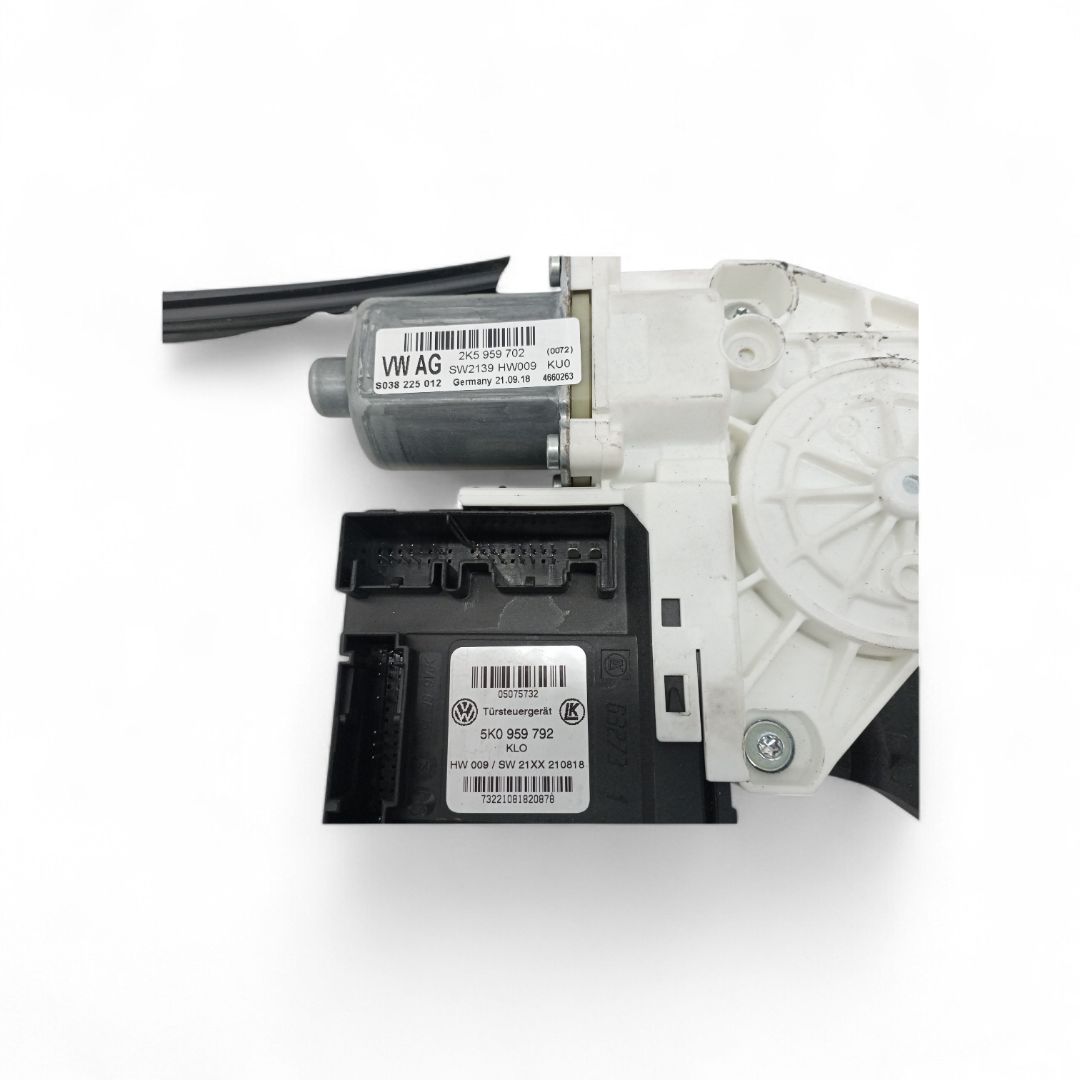 5K0959792 ELEVALUNAS DELANTERO DERECHO VOLKSWAGEN CADDY PROFESIONAL 2018 11307 devimagesvext/08283e45-1ba6-4c70-9a92-5b0ff35685bb/migcrv/imagenes/000/000/664/000000664804.jpeg