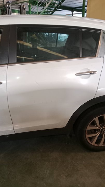 SIN DEFINIR PUERTA TRASERA IZQUIERDA KIA SPORTAGE 2015 28335 devimagesvext/08283e45-1ba6-4c70-9a92-5b0ff35685bb/migcrv/imagenes/000/000/666/000000666307.jpeg