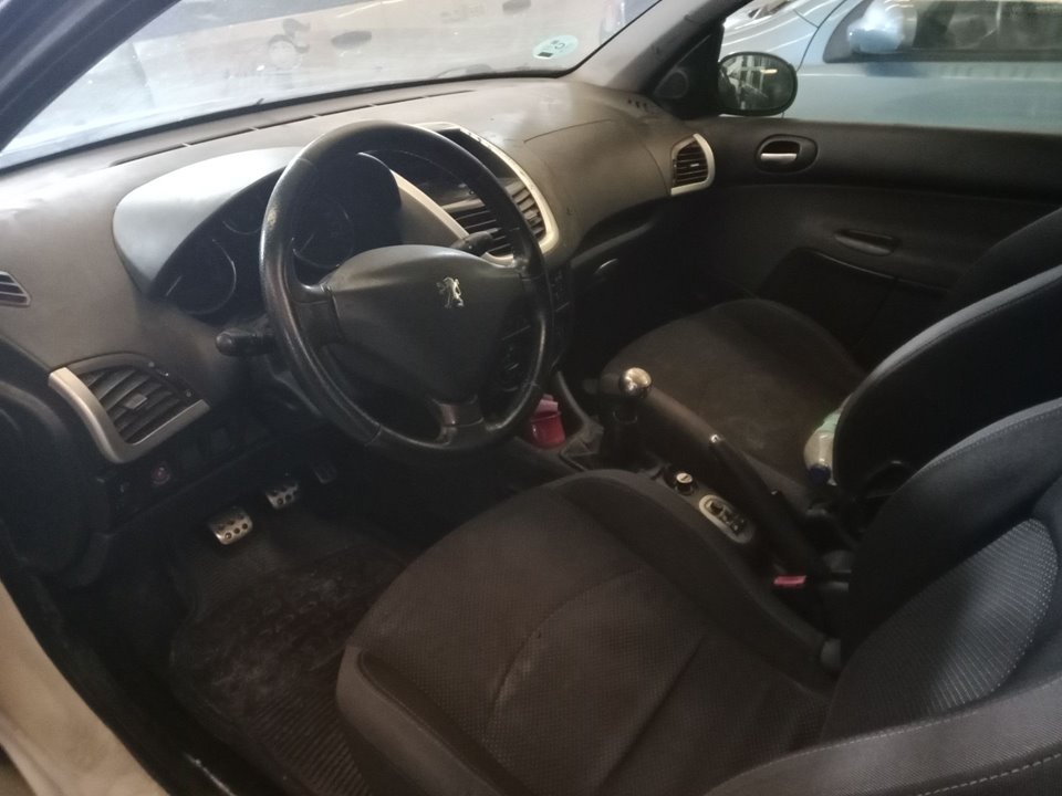 SIN DEFINIR VOLANTE PEUGEOT 206 2010 36376 devimagesvext/08283e45-1ba6-4c70-9a92-5b0ff35685bb/migcrv/imagenes/000/000/669/000000669001.jpeg