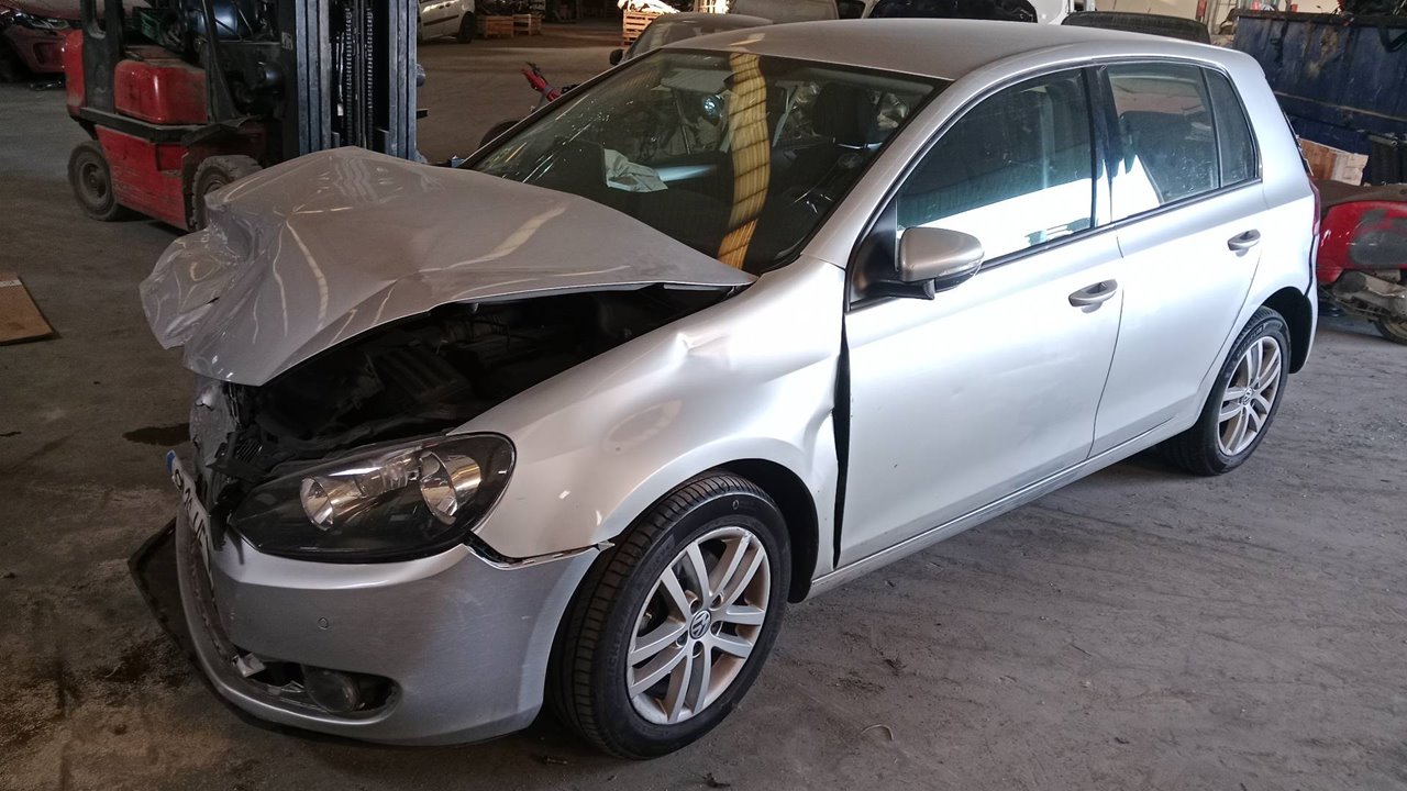 SIN DEFINIR BANDEJA TRASERA VOLKSWAGEN GOLF VI 2011 13000 devimagesvext/08283e45-1ba6-4c70-9a92-5b0ff35685bb/migcrv/imagenes/000/000/672/000000672770.jpeg