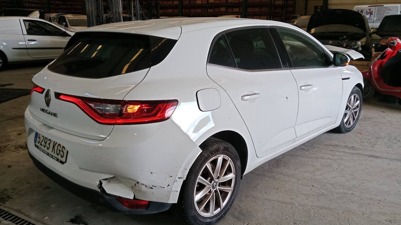 794202086RA BANDEJA TRASERA RENAULT MEGANE IV BERLINA 5P 2018 33263 devimagesvext/08283e45-1ba6-4c70-9a92-5b0ff35685bb/migcrv/imagenes/000/000/672/000000672844.jpeg