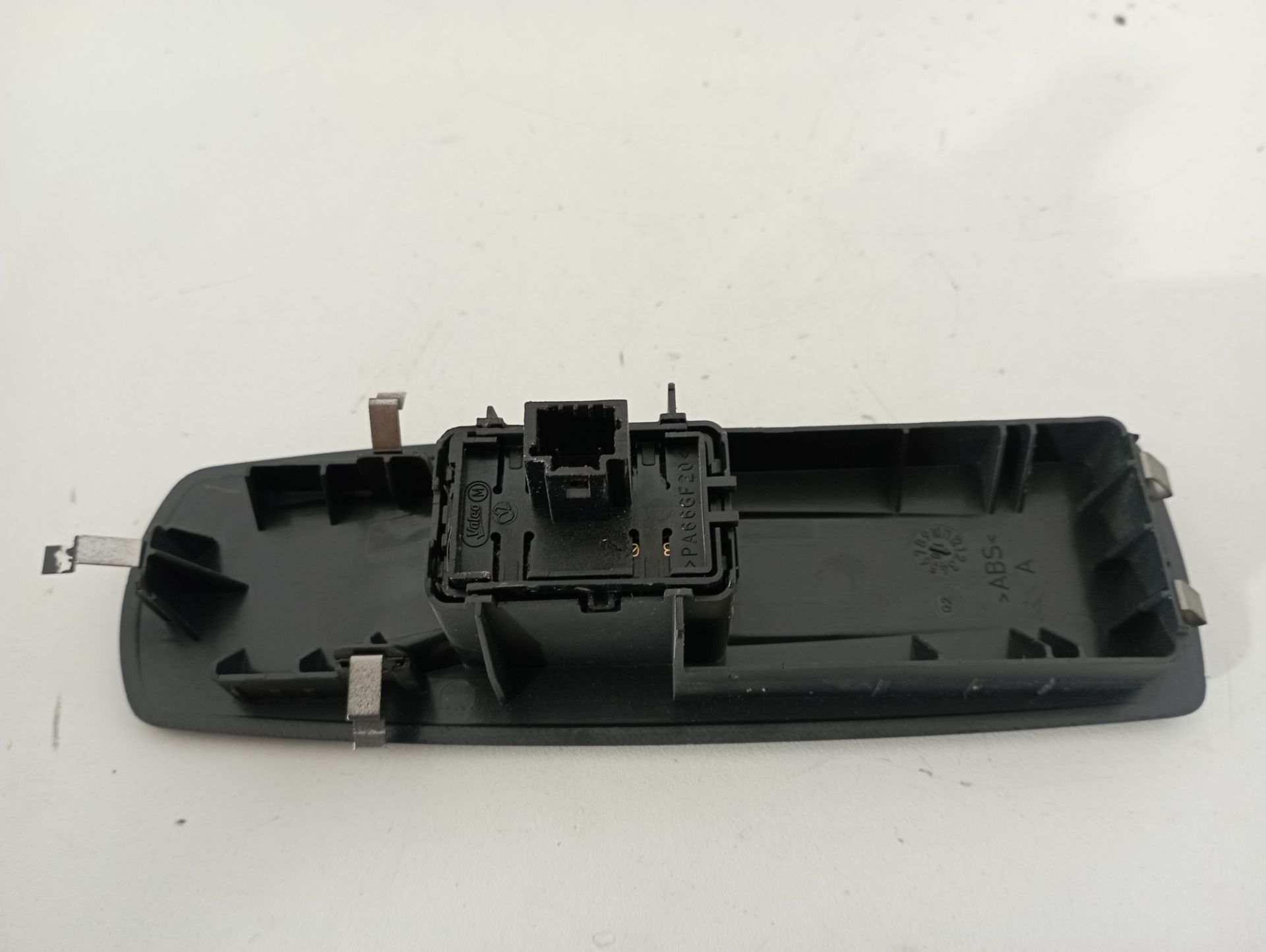 SIN DEFINIR MANDO ELEVALUNAS DELANTERO DERECHO RENAULT LAGUNA 2010 12605 devimagesvext/08283e45-1ba6-4c70-9a92-5b0ff35685bb/migcrv/imagenes/000/000/673/000000673823.jpeg