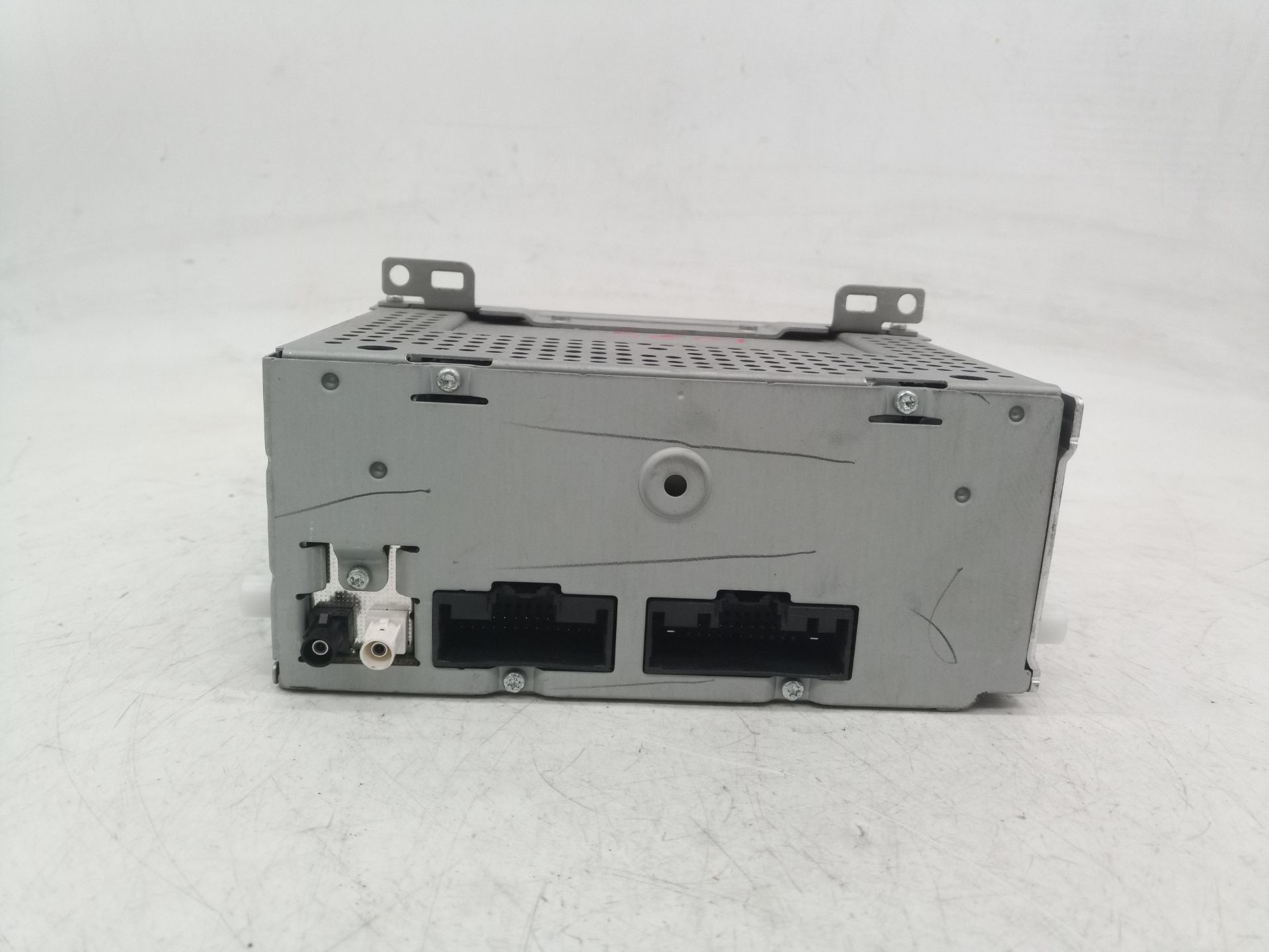 F1BT18C815KP SISTEMA AUDIO RADIO CD FORD FOCUS BERLINA 2018 8312 devimagesvext/08283e45-1ba6-4c70-9a92-5b0ff35685bb/migcrv/imagenes/000/000/675/000000675269.jpeg