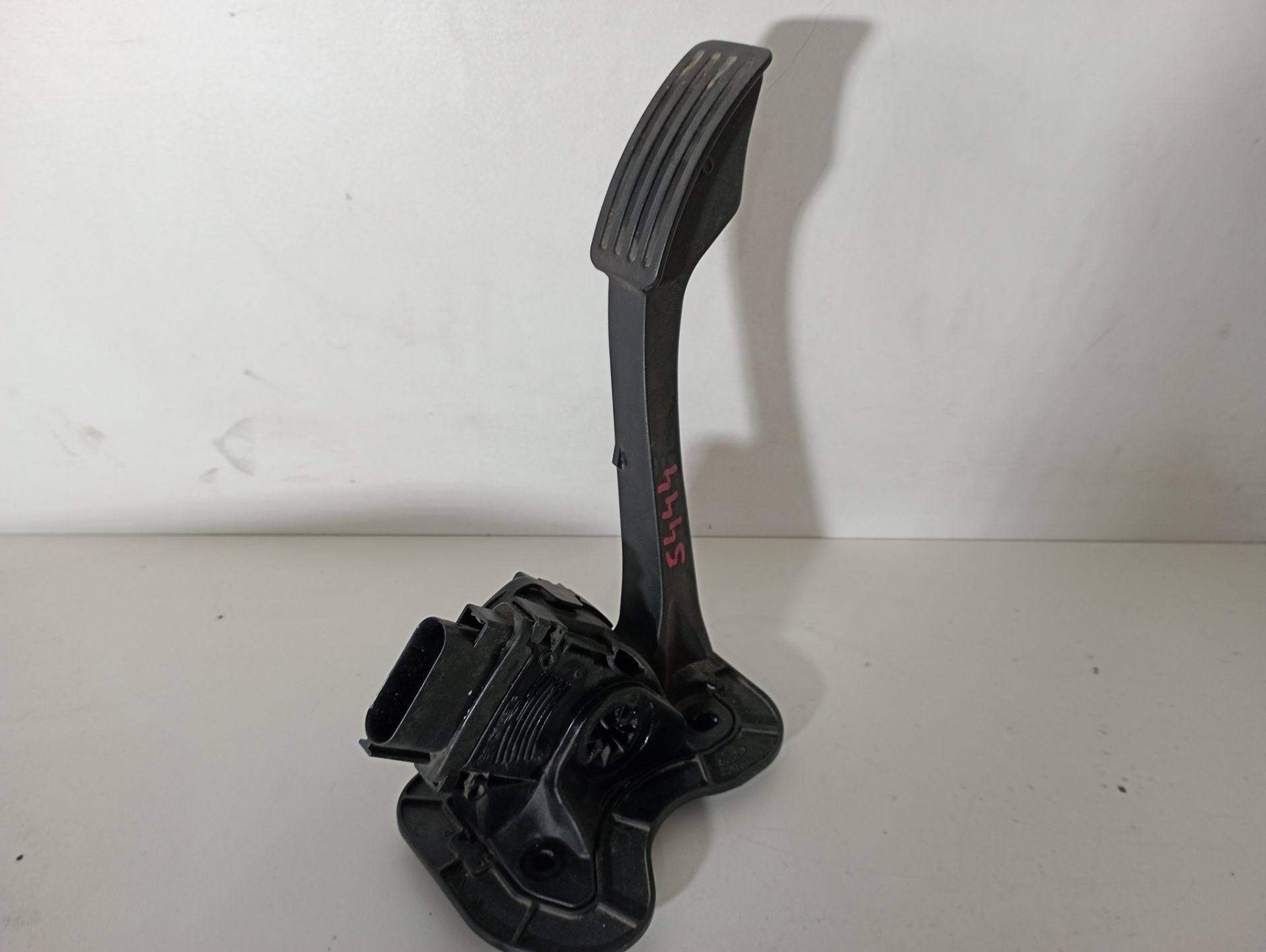 6PV00923800 PEDAL ACELERADOR FORD TRANSIT COMBI 2007 10776 devimagesvext/08283e45-1ba6-4c70-9a92-5b0ff35685bb/migcrv/imagenes/000/000/675/000000675313.jpeg