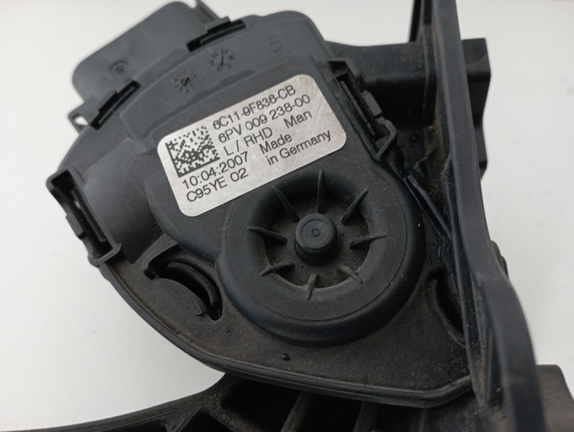 6PV00923800 PEDAL ACELERADOR FORD TRANSIT COMBI 2007 10776 devimagesvext/08283e45-1ba6-4c70-9a92-5b0ff35685bb/migcrv/imagenes/000/000/675/000000675317.jpeg
