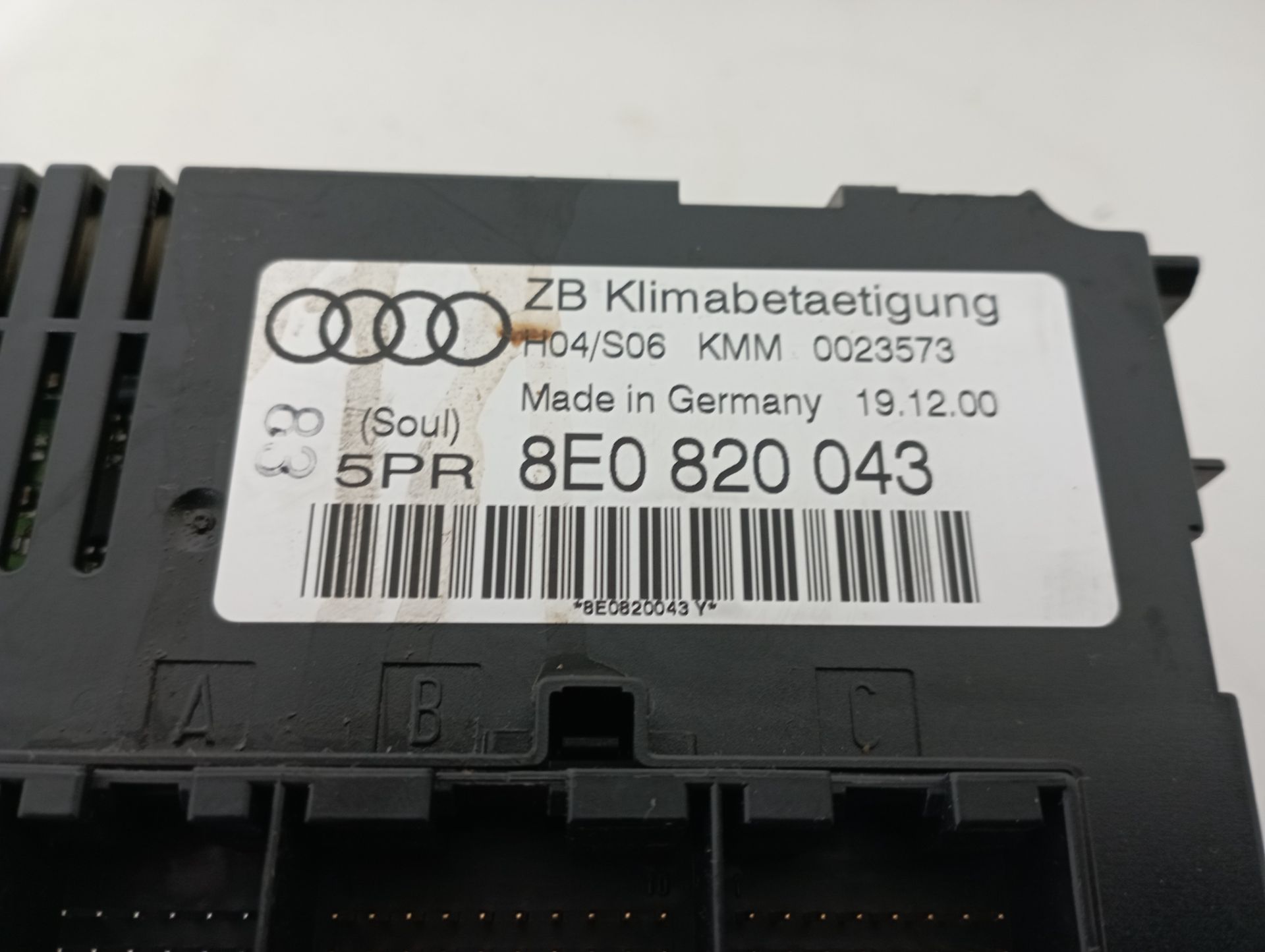 8E0820043 MANDO CLIMATIZADOR AUDI A4 BERLINA 2001 12794 devimagesvext/08283e45-1ba6-4c70-9a92-5b0ff35685bb/migcrv/imagenes/000/000/675/000000675517.jpeg