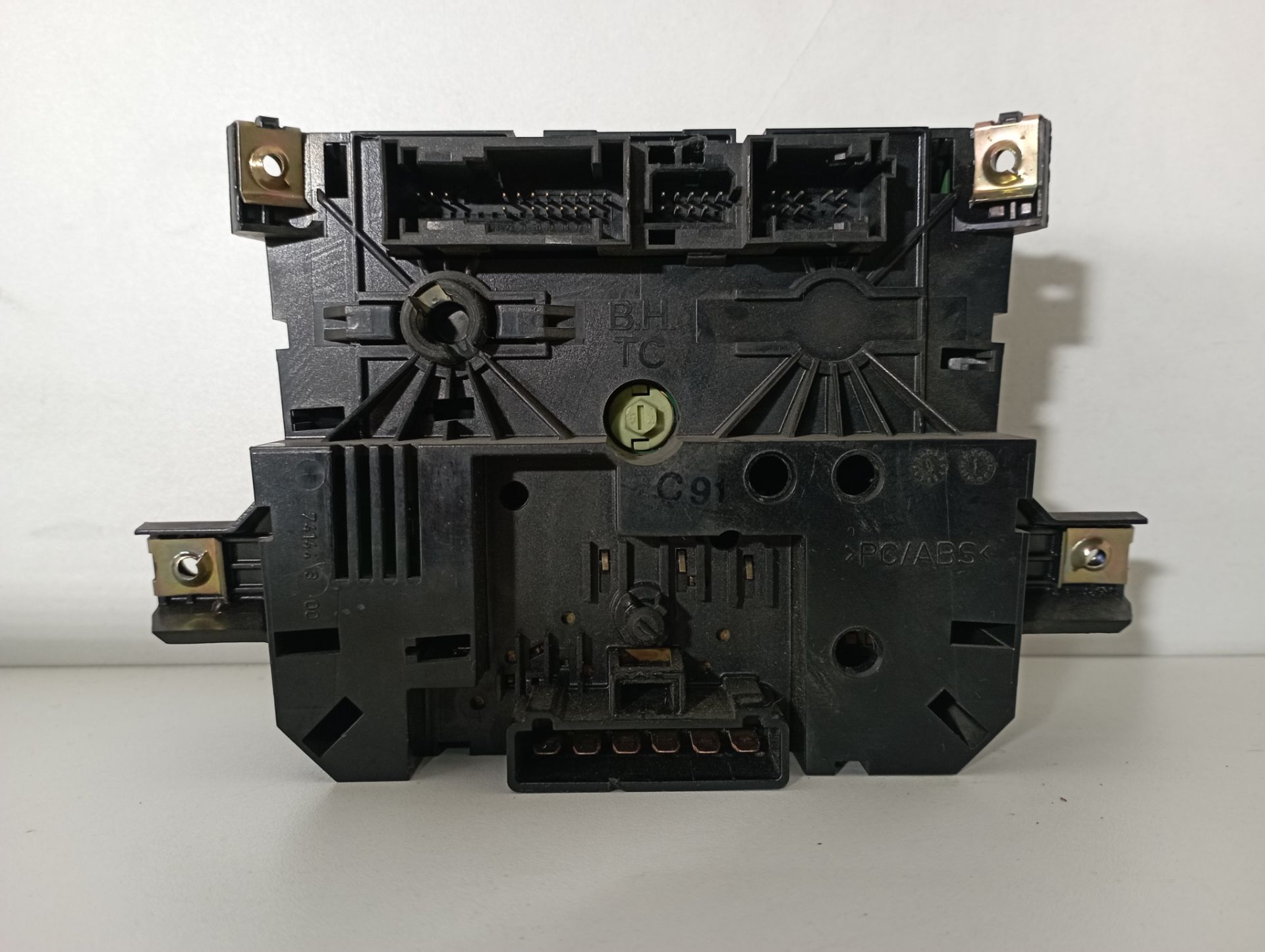 A6394460728KZ MANDO CALEFACCION AIRE ACONDICIONADO MERCEDES-BENZ VITO BASIC-KOMBI 2006 12808 devimagesvext/08283e45-1ba6-4c70-9a92-5b0ff35685bb/migcrv/imagenes/000/000/675/000000675567.jpeg