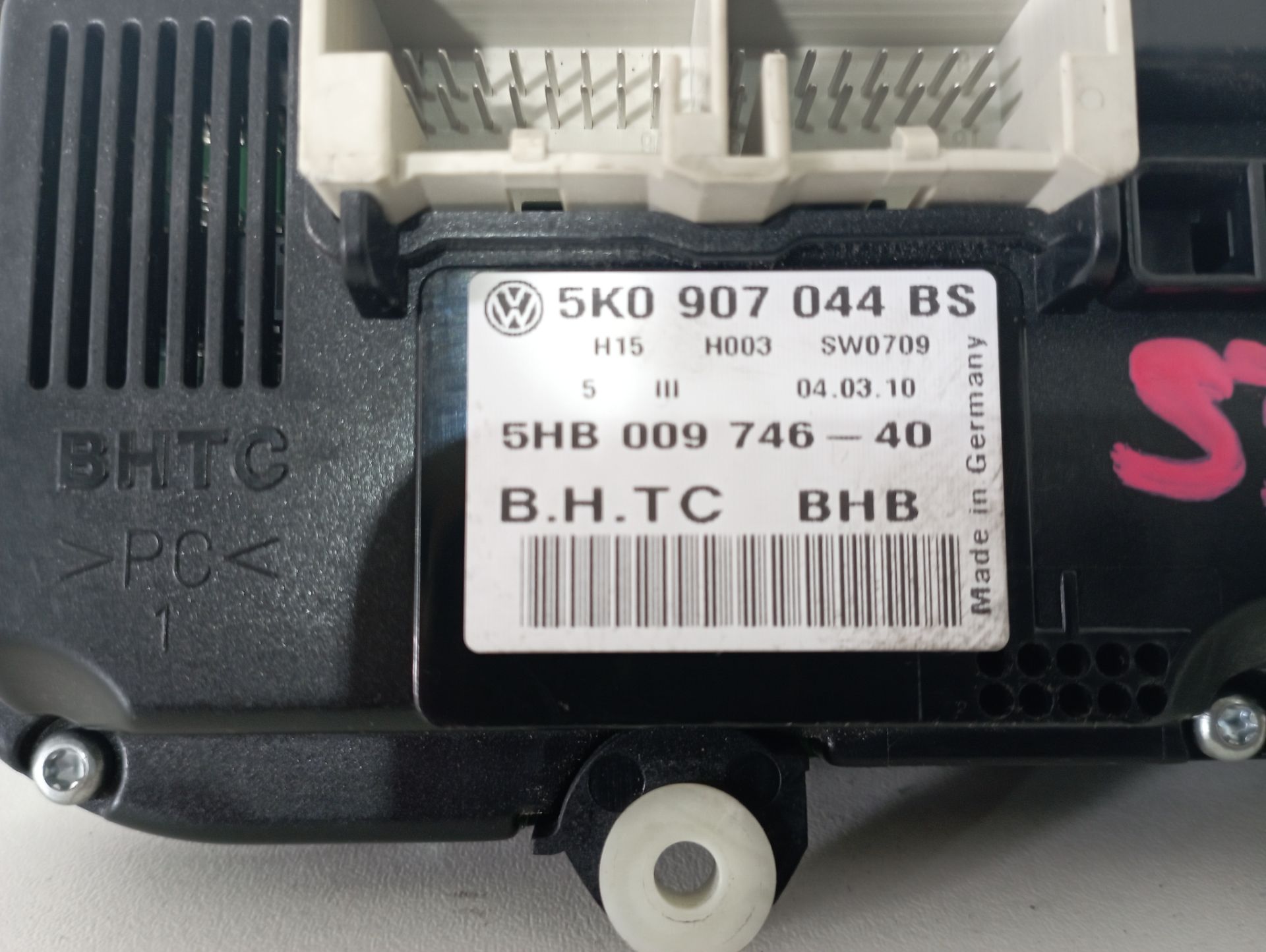 5K0907044BS MANDO CLIMATIZADOR VOLKSWAGEN GOLF VI 2010 10737 devimagesvext/08283e45-1ba6-4c70-9a92-5b0ff35685bb/migcrv/imagenes/000/000/676/000000676463.jpeg