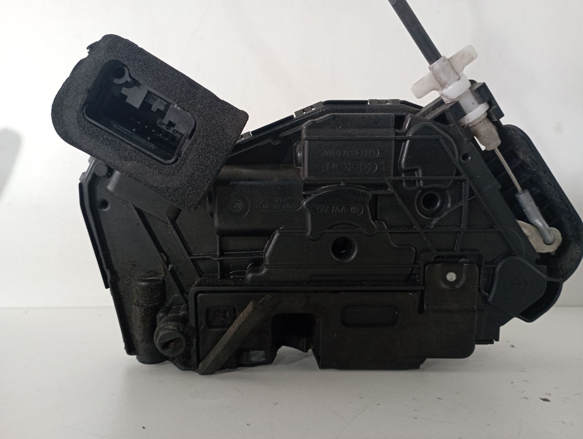 A5E5TA839015E CERRADURA PUERTA TRASERA IZQUIERDA SKODA FABIA 2019 11328 devimagesvext/08283e45-1ba6-4c70-9a92-5b0ff35685bb/migcrv/imagenes/000/000/676/000000676567.jpeg