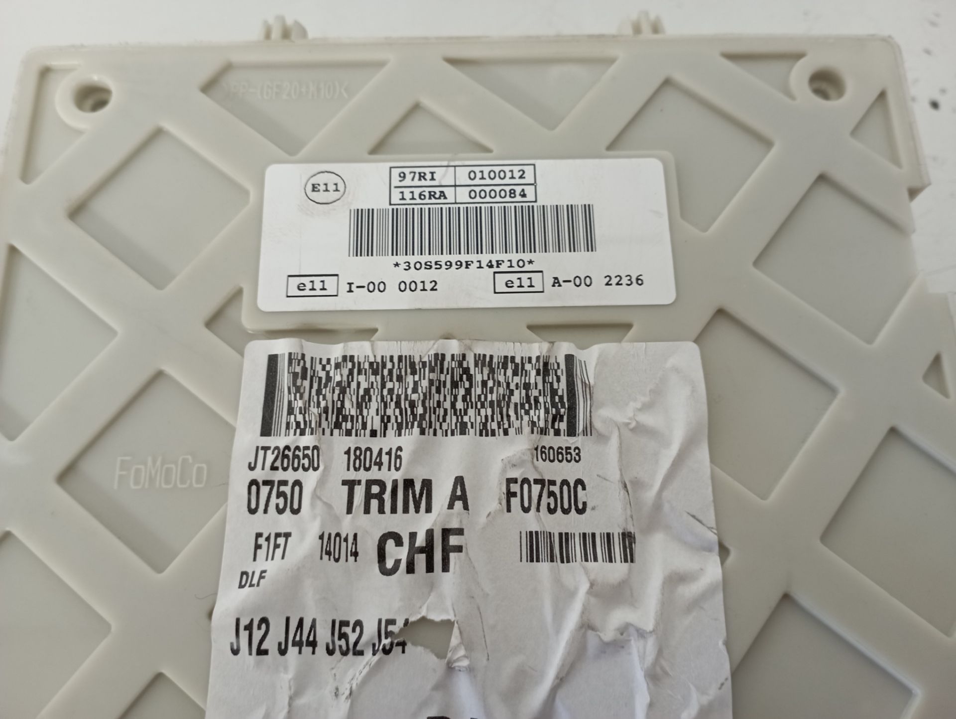 GV6T14A073DJ CAJA RELES FUSIBLES FORD FOCUS BERLINA 2018 10430 devimagesvext/08283e45-1ba6-4c70-9a92-5b0ff35685bb/migcrv/imagenes/000/000/678/000000678347.jpeg