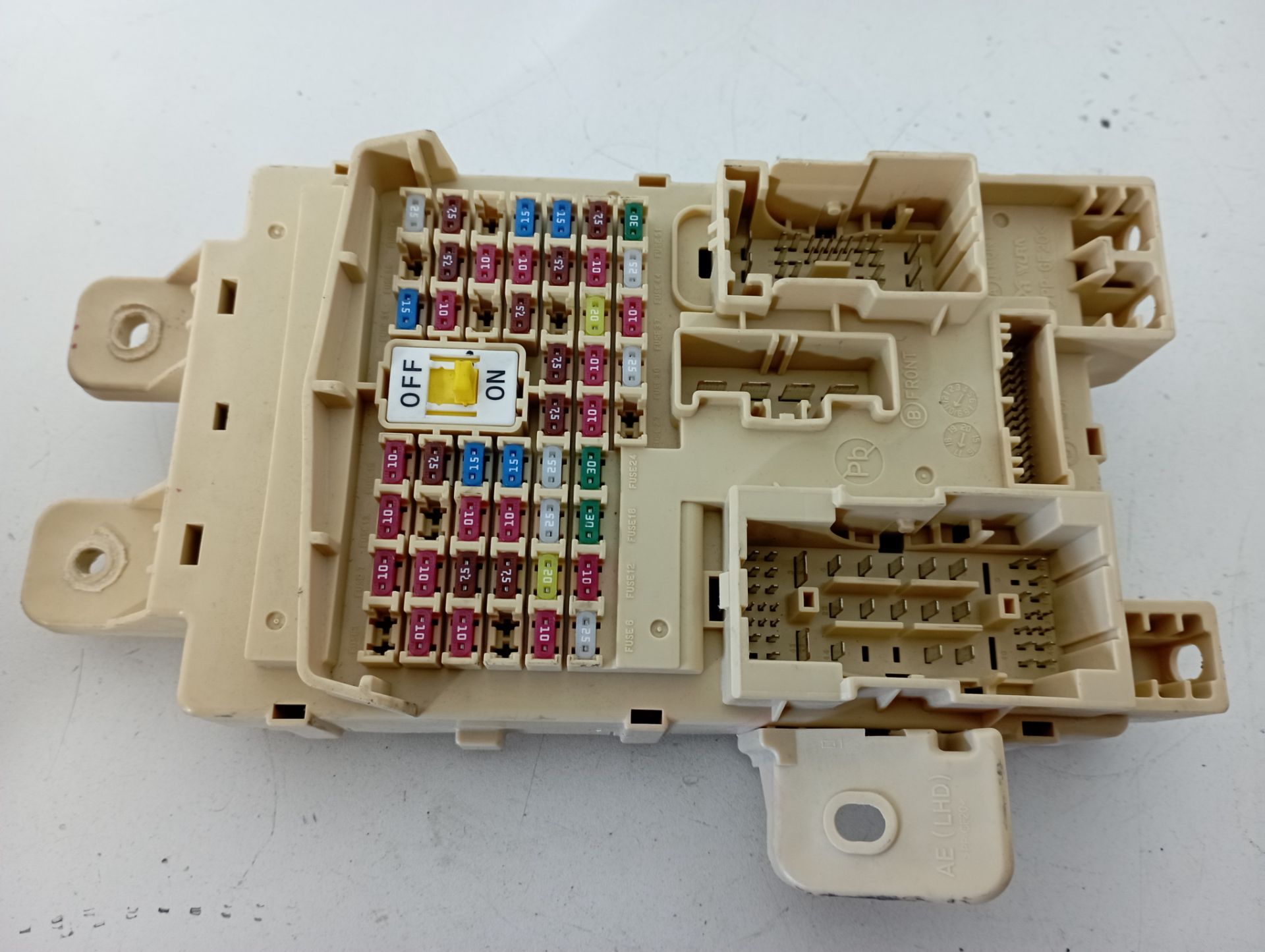 91950G2512 CAJA RELES FUSIBLES HYUNDAI IONIQ 2018 11701 devimagesvext/08283e45-1ba6-4c70-9a92-5b0ff35685bb/migcrv/imagenes/000/000/678/000000678353.jpeg