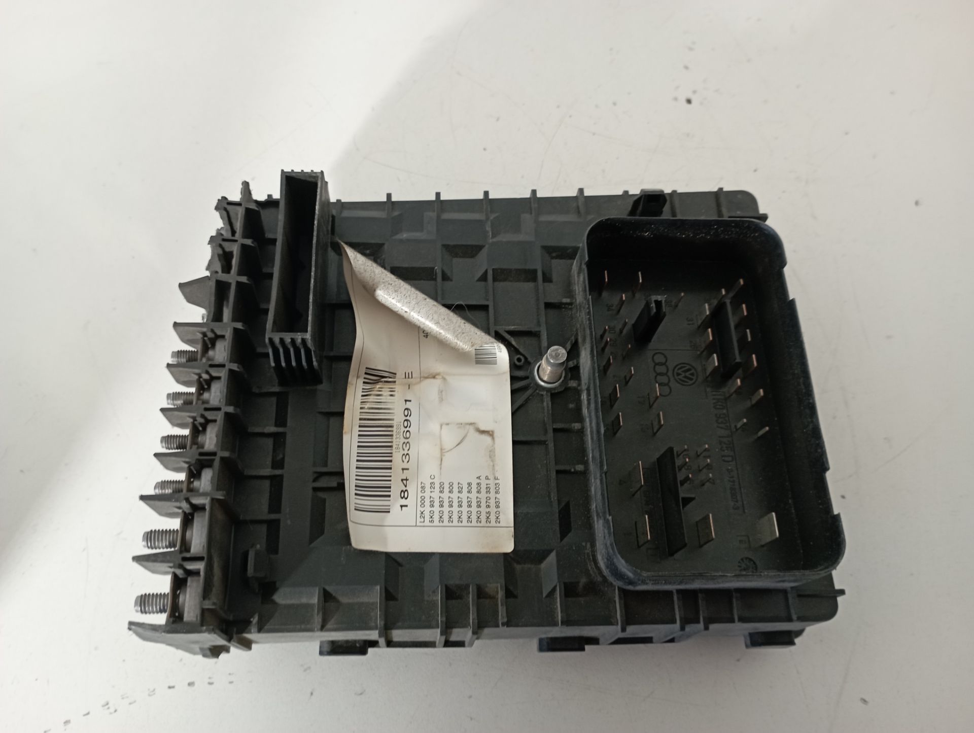 5L270818X CAJA RELES FUSIBLES VOLKSWAGEN CADDY PROFESIONAL 2018 10469 devimagesvext/08283e45-1ba6-4c70-9a92-5b0ff35685bb/migcrv/imagenes/000/000/678/000000678583.jpeg