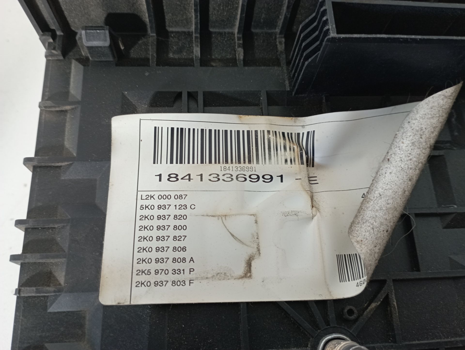 5L270818X CAJA RELES FUSIBLES VOLKSWAGEN CADDY PROFESIONAL 2018 10469 devimagesvext/08283e45-1ba6-4c70-9a92-5b0ff35685bb/migcrv/imagenes/000/000/678/000000678587.jpeg