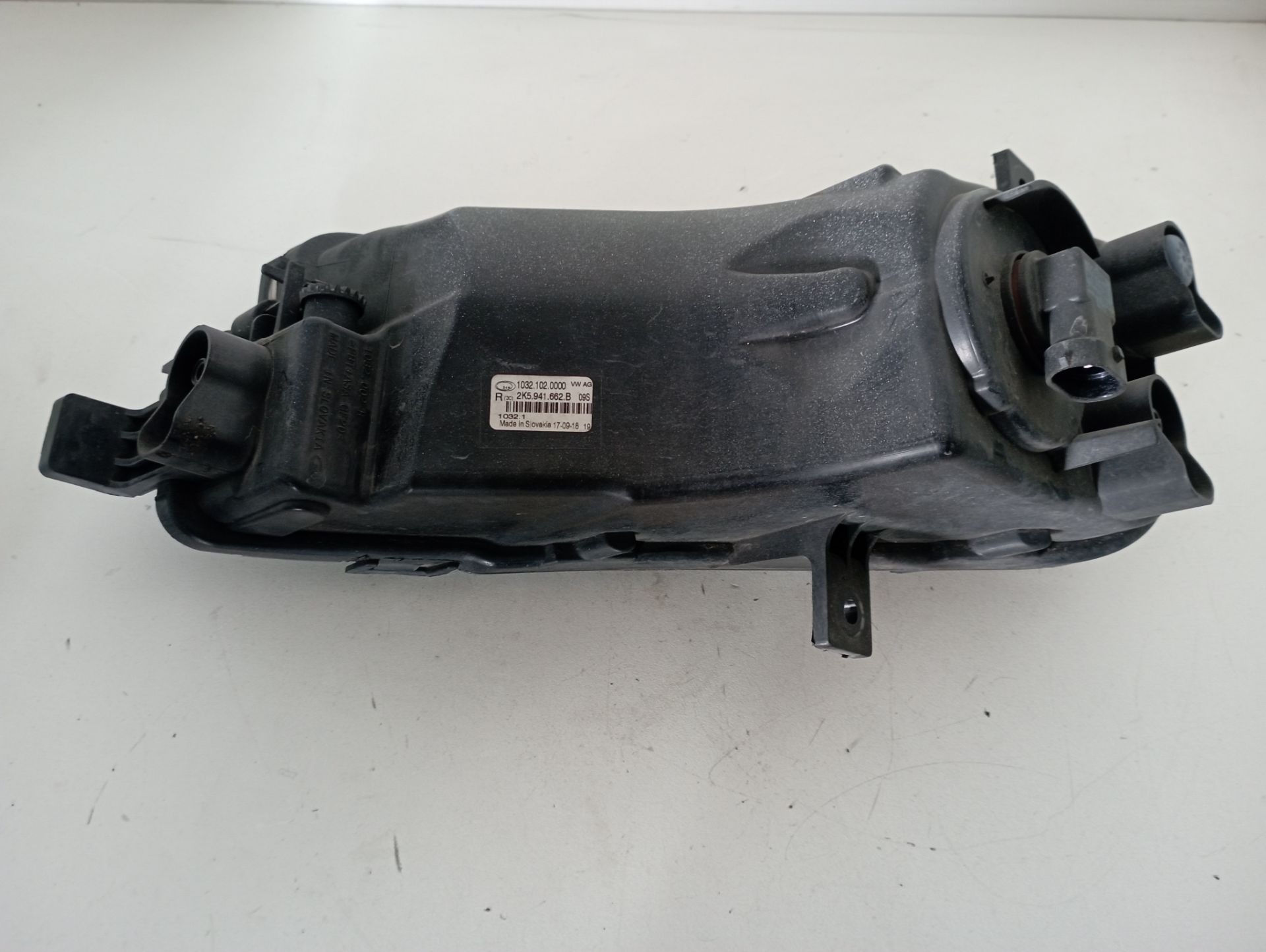 2K5941662B FARO ANTINIEBLA DERECHO VOLKSWAGEN CADDY PROFESIONAL 2018 12912 devimagesvext/08283e45-1ba6-4c70-9a92-5b0ff35685bb/migcrv/imagenes/000/000/679/000000679205.jpeg