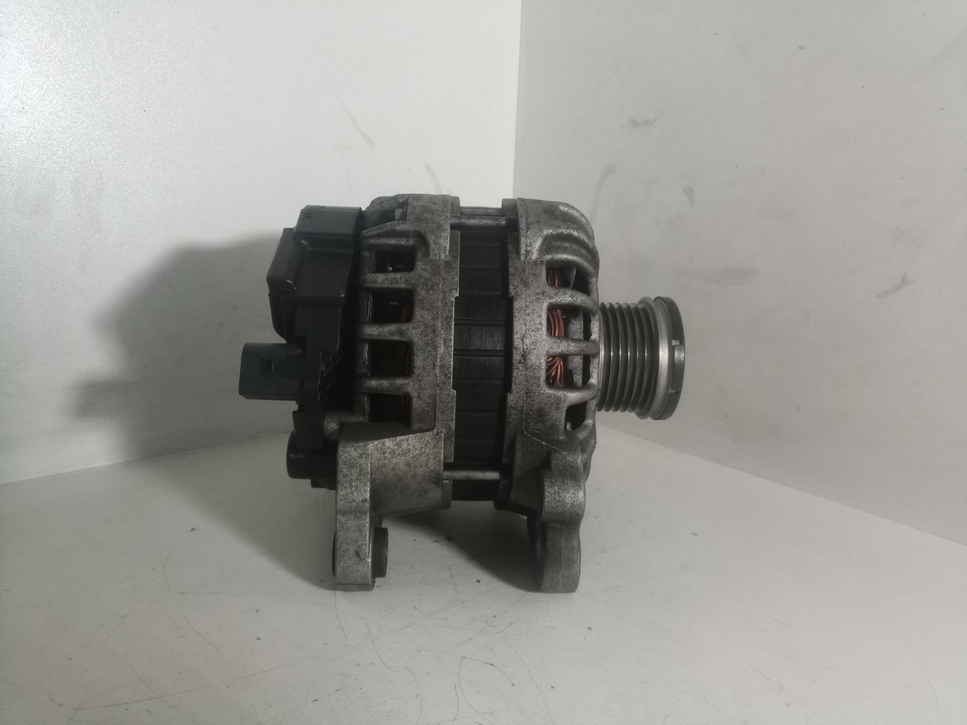 04C903023J ALTERNADOR SKODA FABIA 2019 12037 devimagesvext/08283e45-1ba6-4c70-9a92-5b0ff35685bb/migcrv/imagenes/000/000/682/000000682361.jpeg