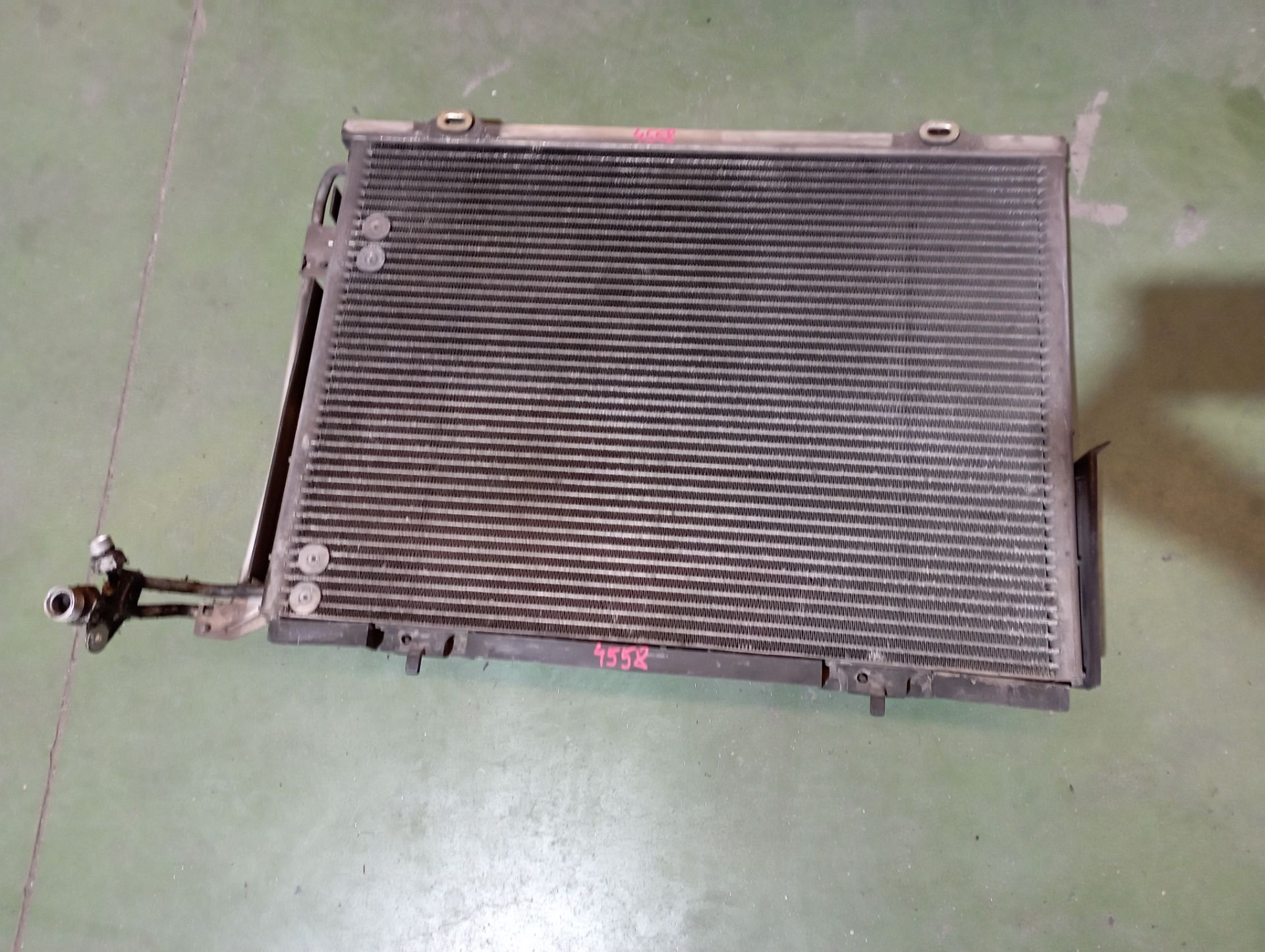 SIN DEFINIR CONDENSADOR RADIADOR AIRE ACONDICIONADO MERCEDES-BENZ C BERLINA 1996 33324 devimagesvext/08283e45-1ba6-4c70-9a92-5b0ff35685bb/migcrv/imagenes/000/000/685/000000685877.jpeg
