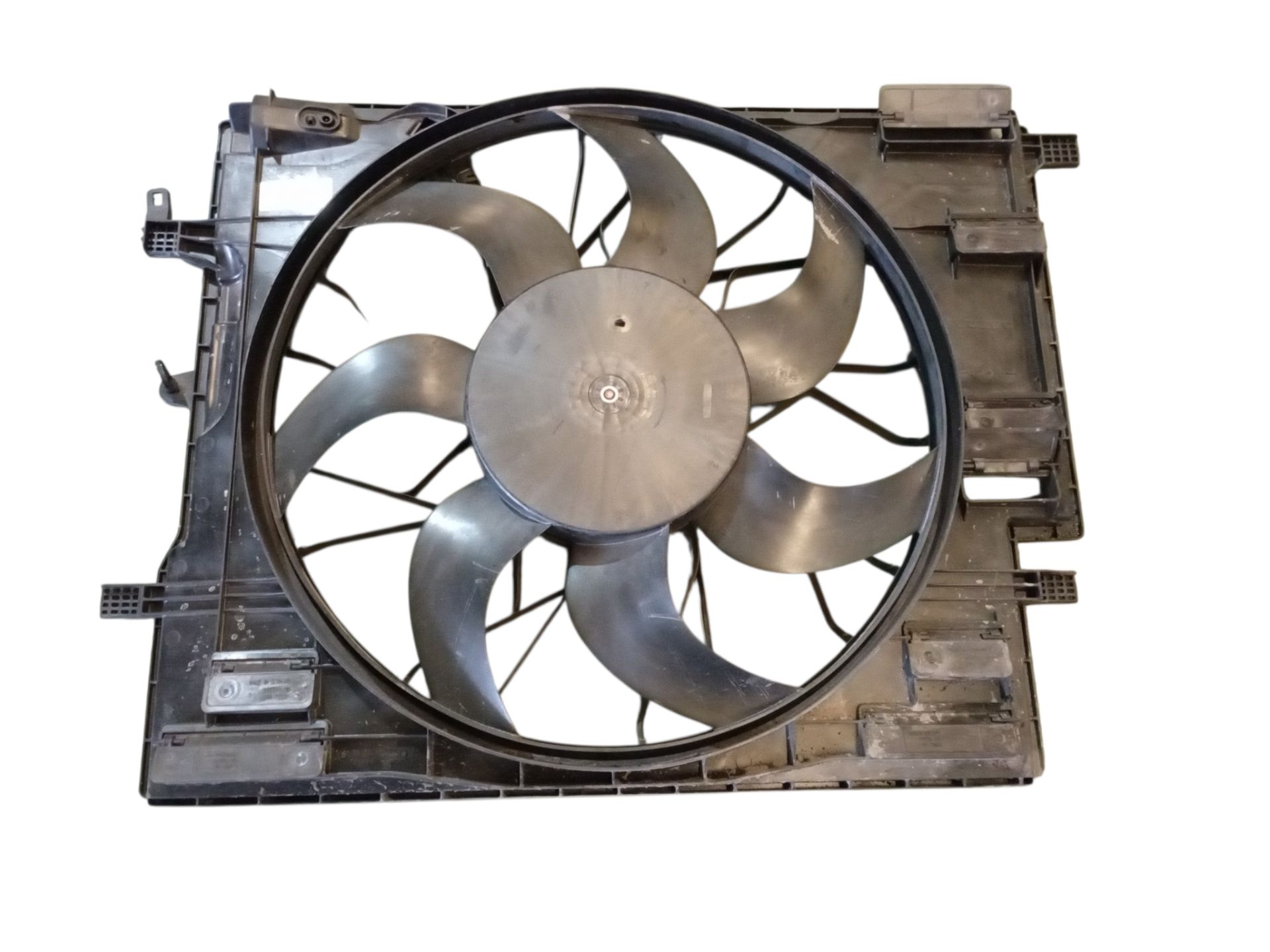 0001010126 ELECTROVENTILADOR VOLVO XC60 2021 33005 devimagesvext/08283e45-1ba6-4c70-9a92-5b0ff35685bb/migcrv/imagenes/000/000/688/000000688449.jpeg