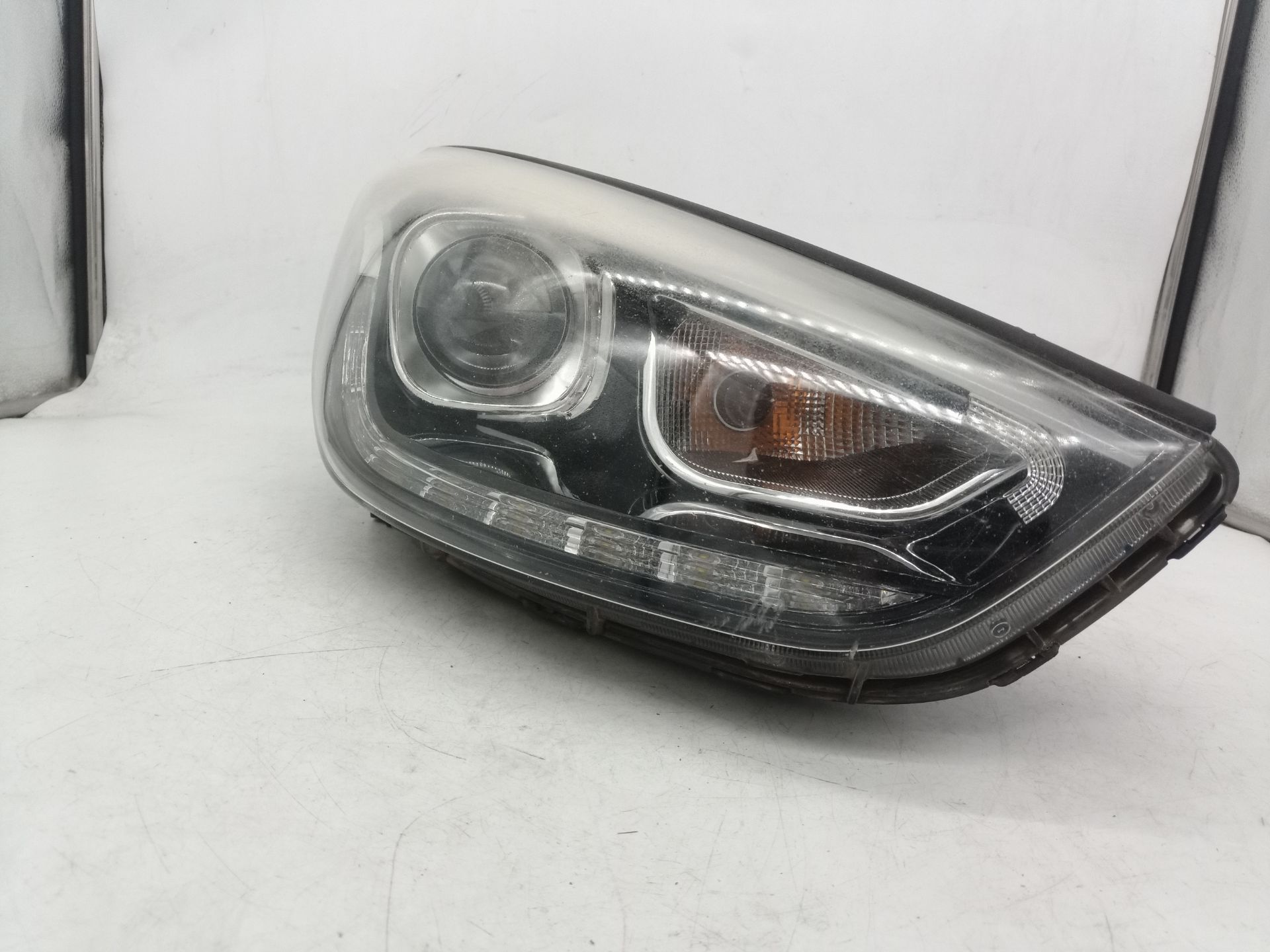 SIN DEFINIR FARO DERECHO HYUNDAI IX35 2014 32234 devimagesvext/08283e45-1ba6-4c70-9a92-5b0ff35685bb/migcrv/imagenes/000/000/700/000000700267.jpeg