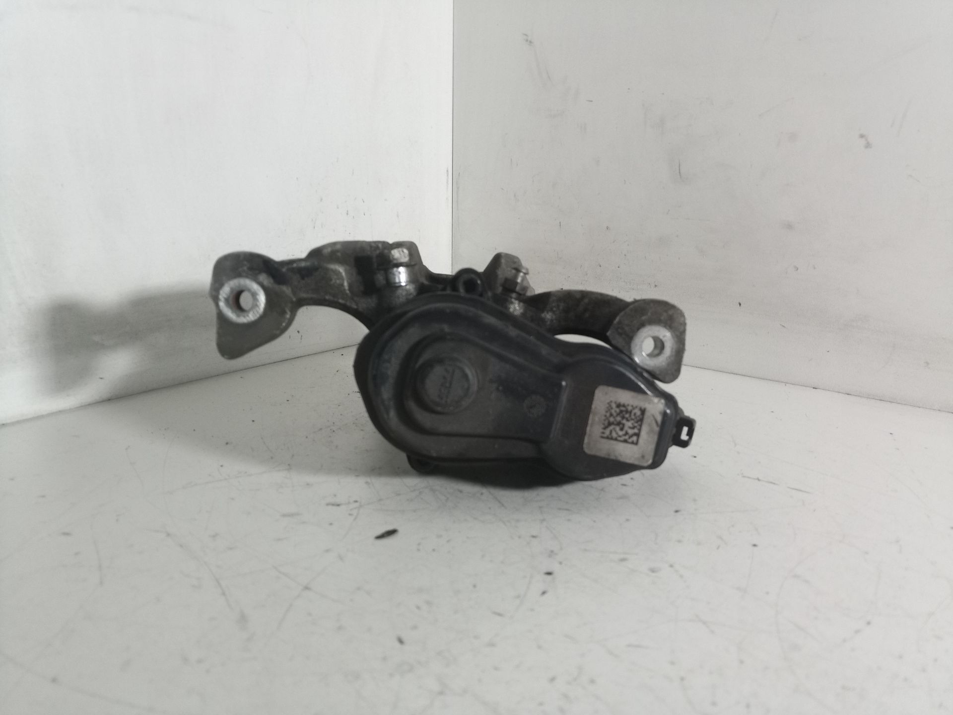 SIN DEFINIR PINZA DE FRENO TRASERA IZQUIERDA TOYOTA COROLLA TOURING SPORTS 2023 34867 devimagesvext/08283e45-1ba6-4c70-9a92-5b0ff35685bb/migcrv/imagenes/000/000/703/000000703049.jpeg