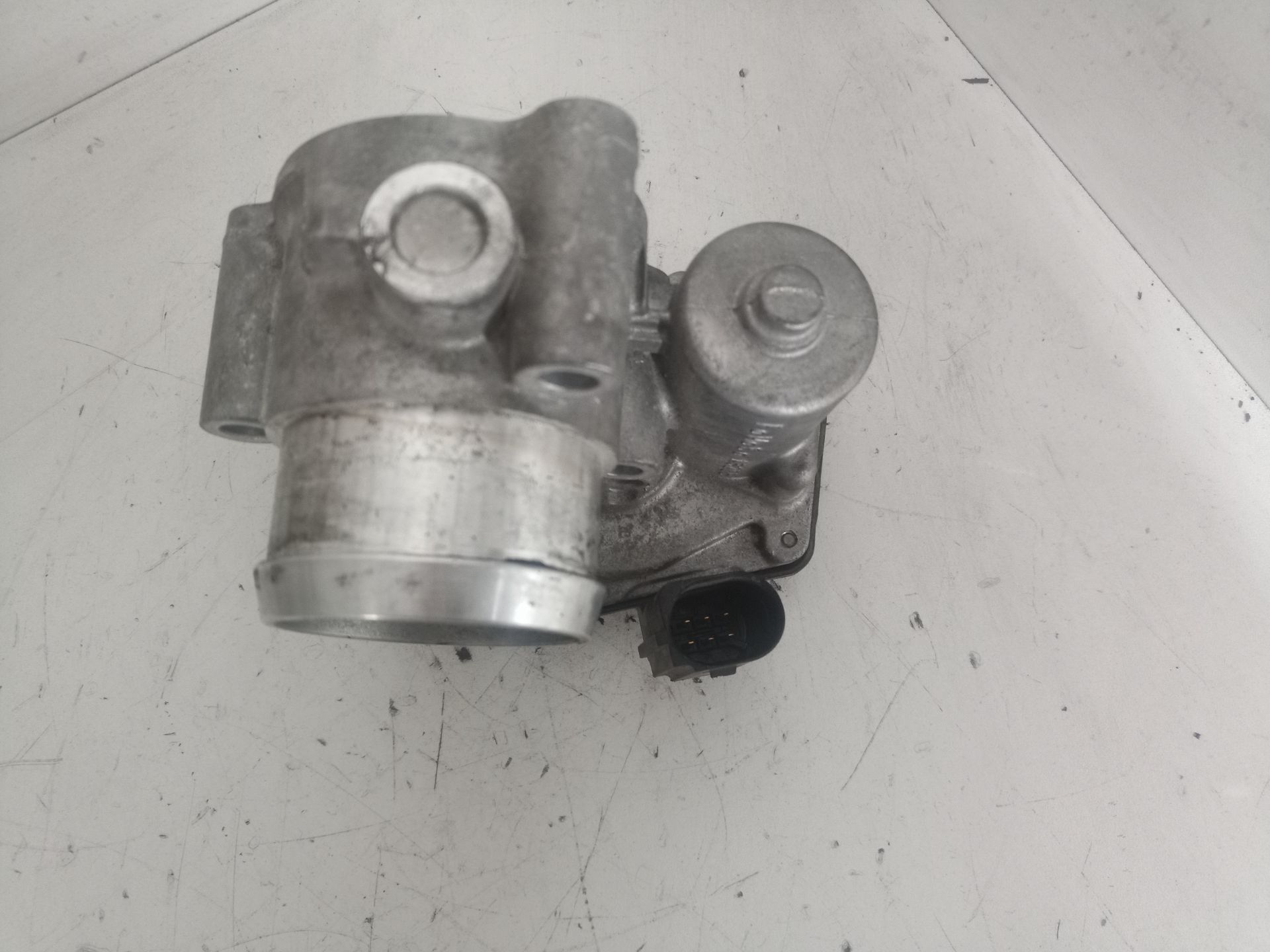 50989002 CAJA MARIPOSA FORD C-MAX 2014 34593 devimagesvext/08283e45-1ba6-4c70-9a92-5b0ff35685bb/migcrv/imagenes/000/000/704/000000704711.jpeg