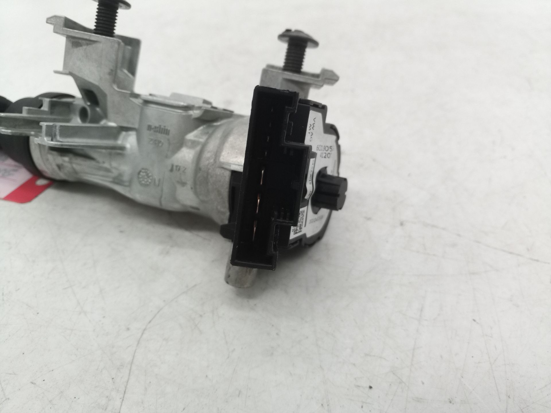 1K0905851  SKODA FABIA 2019 33837 devimagesvext/08283e45-1ba6-4c70-9a92-5b0ff35685bb/migcrv/imagenes/000/000/705/000000705141.jpeg