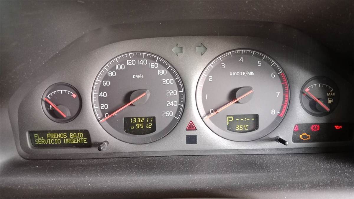 SIN DEFINIR BANDEJA TRASERA VOLVO V70 FAMILIAR 2003 33261 devimagesvext/08283e45-1ba6-4c70-9a92-5b0ff35685bb/migcrv/imagenes/000/000/709/000000709138.jpeg