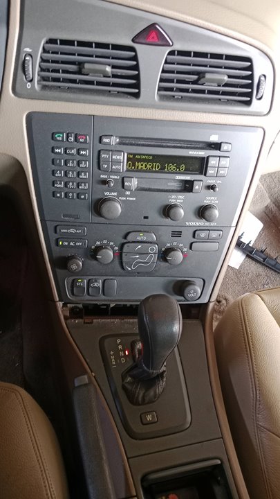 SIN DEFINIR BANDEJA TRASERA VOLVO V70 FAMILIAR 2003 33261 devimagesvext/08283e45-1ba6-4c70-9a92-5b0ff35685bb/migcrv/imagenes/000/000/709/000000709140.jpeg