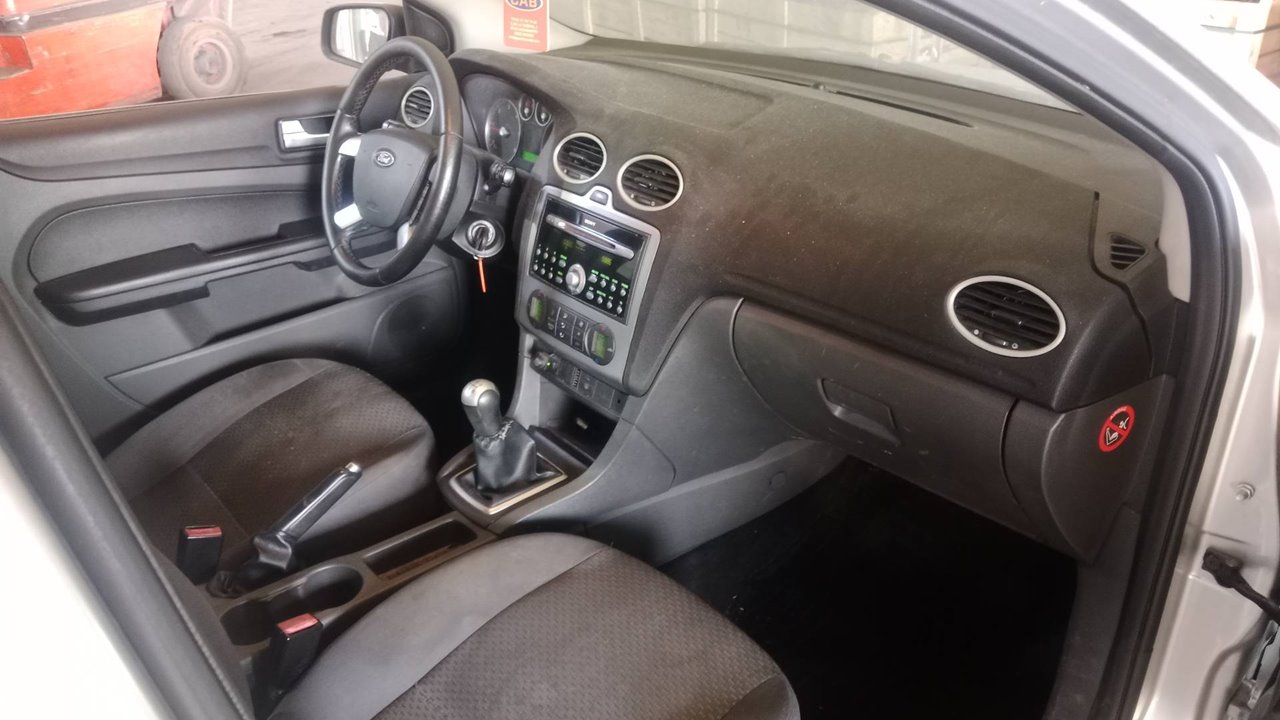 SIN DEFINIR BANDEJA TRASERA FORD FOCUS BERLINA 2007 34330 devimagesvext/08283e45-1ba6-4c70-9a92-5b0ff35685bb/migcrv/imagenes/000/000/709/000000709682.jpeg