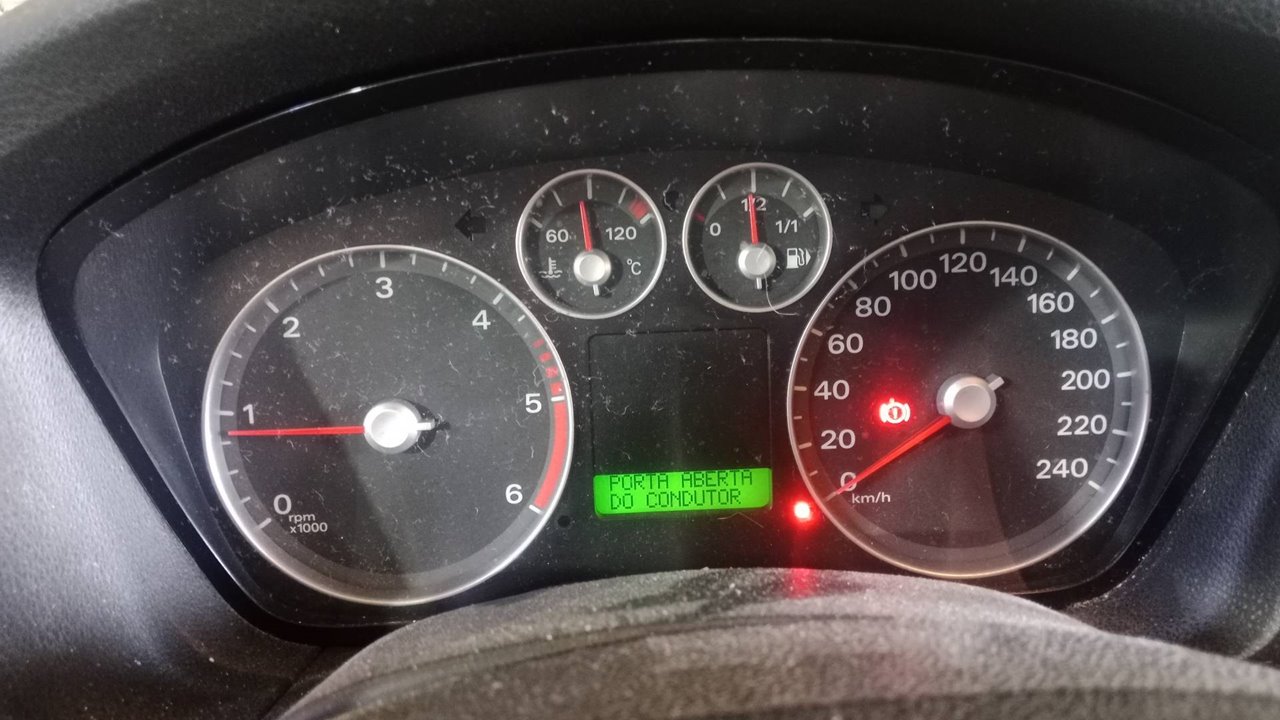 SIN DEFINIR BANDEJA TRASERA FORD FOCUS BERLINA 2007 34330 devimagesvext/08283e45-1ba6-4c70-9a92-5b0ff35685bb/migcrv/imagenes/000/000/709/000000709686.jpeg