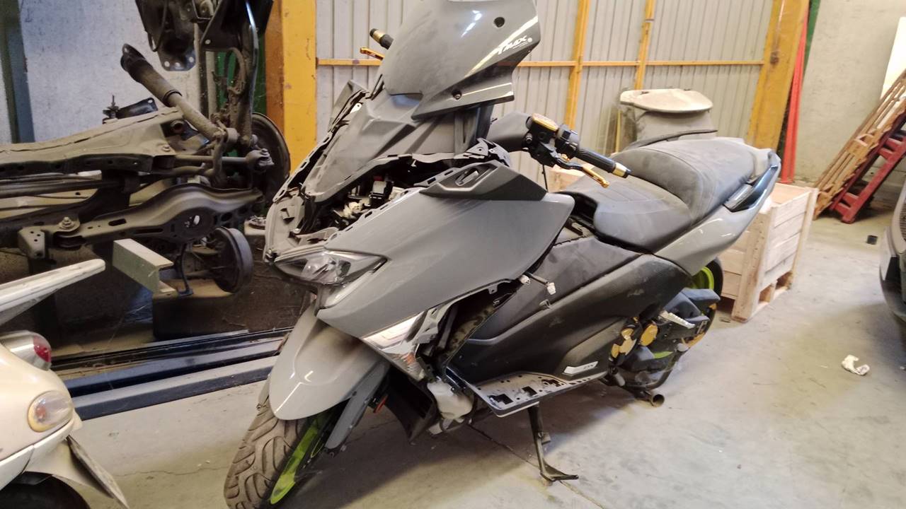 SIN DEFINIR SOPORTE AMORTIGUADOR YAMAHA TMAX 530 2017 34744 devimagesvext/08283e45-1ba6-4c70-9a92-5b0ff35685bb/migcrv/imagenes/000/000/711/000000711526.jpeg