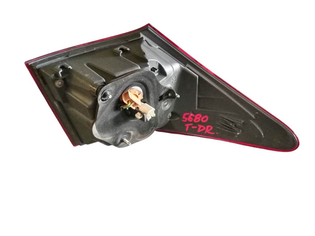 SIN DEFINIR PILOTO TRASERO DERECHO LEXUS GS 2013 32289 devimagesvext/08283e45-1ba6-4c70-9a92-5b0ff35685bb/migcrv/imagenes/000/000/712/000000712583.jpeg