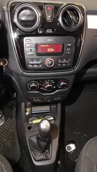 281154759r SISTEMA AUDIO RADIO CD DACIA LODGY 2018 36178 devimagesvext/08283e45-1ba6-4c70-9a92-5b0ff35685bb/migcrv/imagenes/000/000/712/000000712840.jpeg