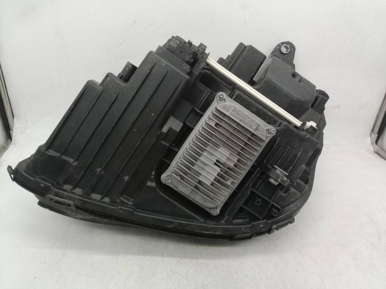 A2139067806KZ FARO DERECHO MERCEDES-BENZ E BERLINA 2019 32323 devimagesvext/08283e45-1ba6-4c70-9a92-5b0ff35685bb/migcrv/imagenes/000/000/713/000000713807.jpeg