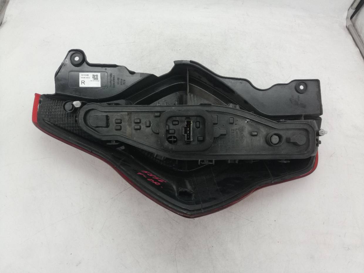 SIN DEFINIR PILOTO TRASERO DERECHO DACIA LODGY 2018 32309 devimagesvext/08283e45-1ba6-4c70-9a92-5b0ff35685bb/migcrv/imagenes/000/000/714/000000714701.jpeg