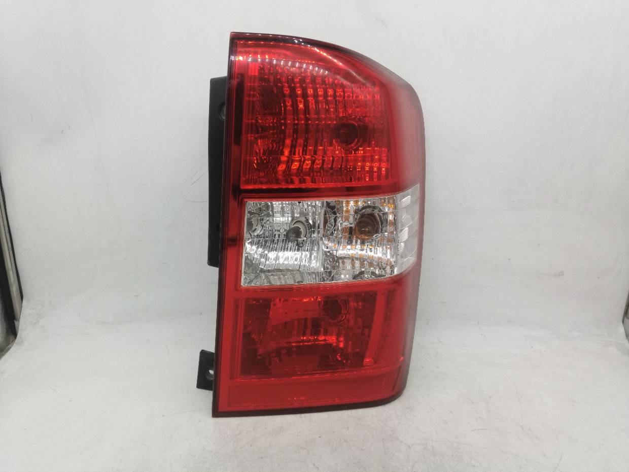 SIN DEFINIR PILOTO TRASERO DERECHO KIA CARNIVAL 2007 32297 devimagesvext/08283e45-1ba6-4c70-9a92-5b0ff35685bb/migcrv/imagenes/000/000/714/000000714755.jpeg