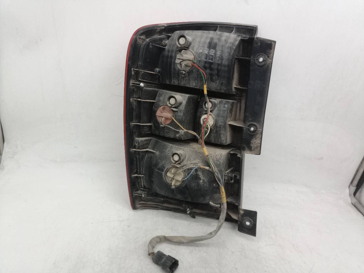 SIN DEFINIR PILOTO TRASERO DERECHO KIA CARNIVAL 2007 32297 devimagesvext/08283e45-1ba6-4c70-9a92-5b0ff35685bb/migcrv/imagenes/000/000/714/000000714757.jpeg