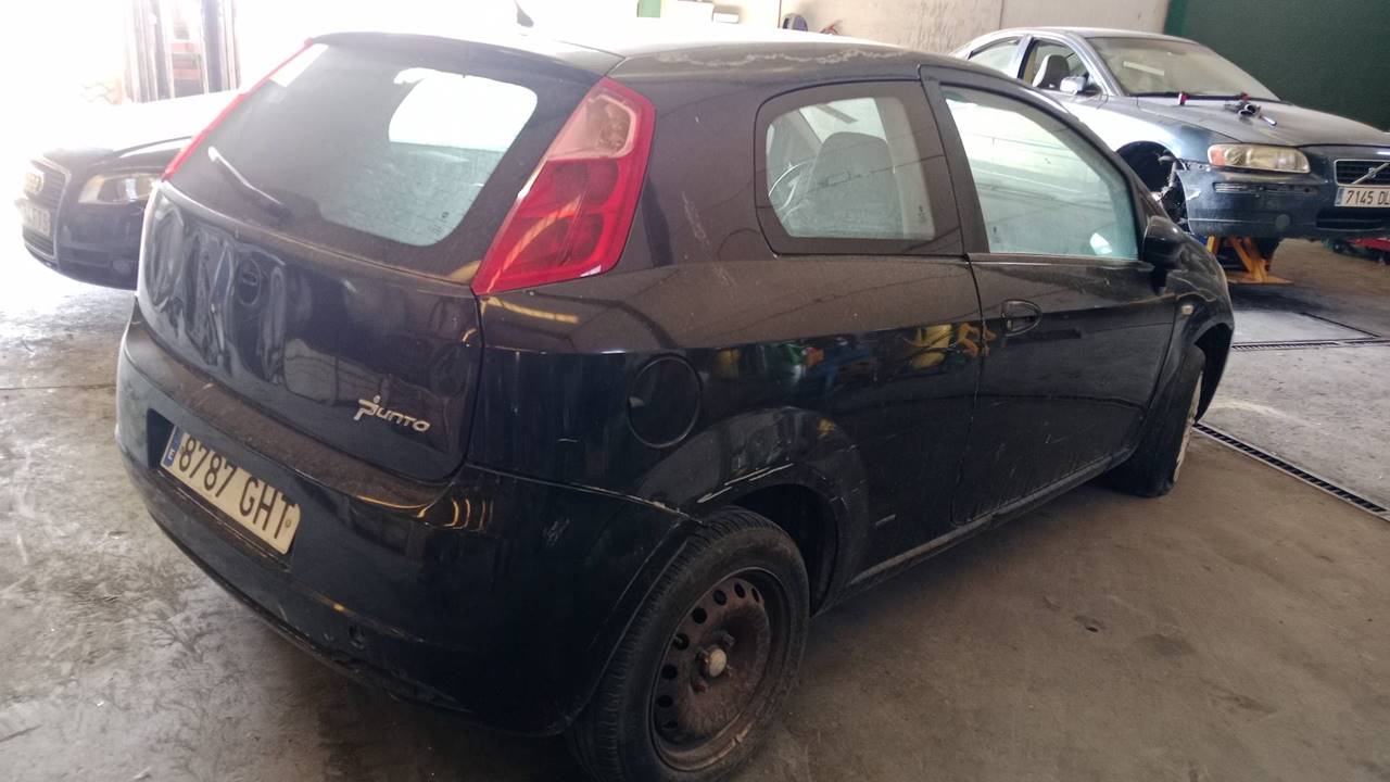 SIN DEFINIR PILOTO TRASERO DERECHO FIAT III PUNTO 2011 36308 devimagesvext/08283e45-1ba6-4c70-9a92-5b0ff35685bb/migcrv/imagenes/000/000/715/000000715066.jpeg