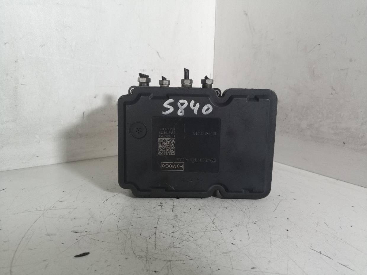 BV612C405AG ABS FORD C-MAX 2012 34954 devimagesvext/08283e45-1ba6-4c70-9a92-5b0ff35685bb/migcrv/imagenes/000/000/716/000000716155.jpeg
