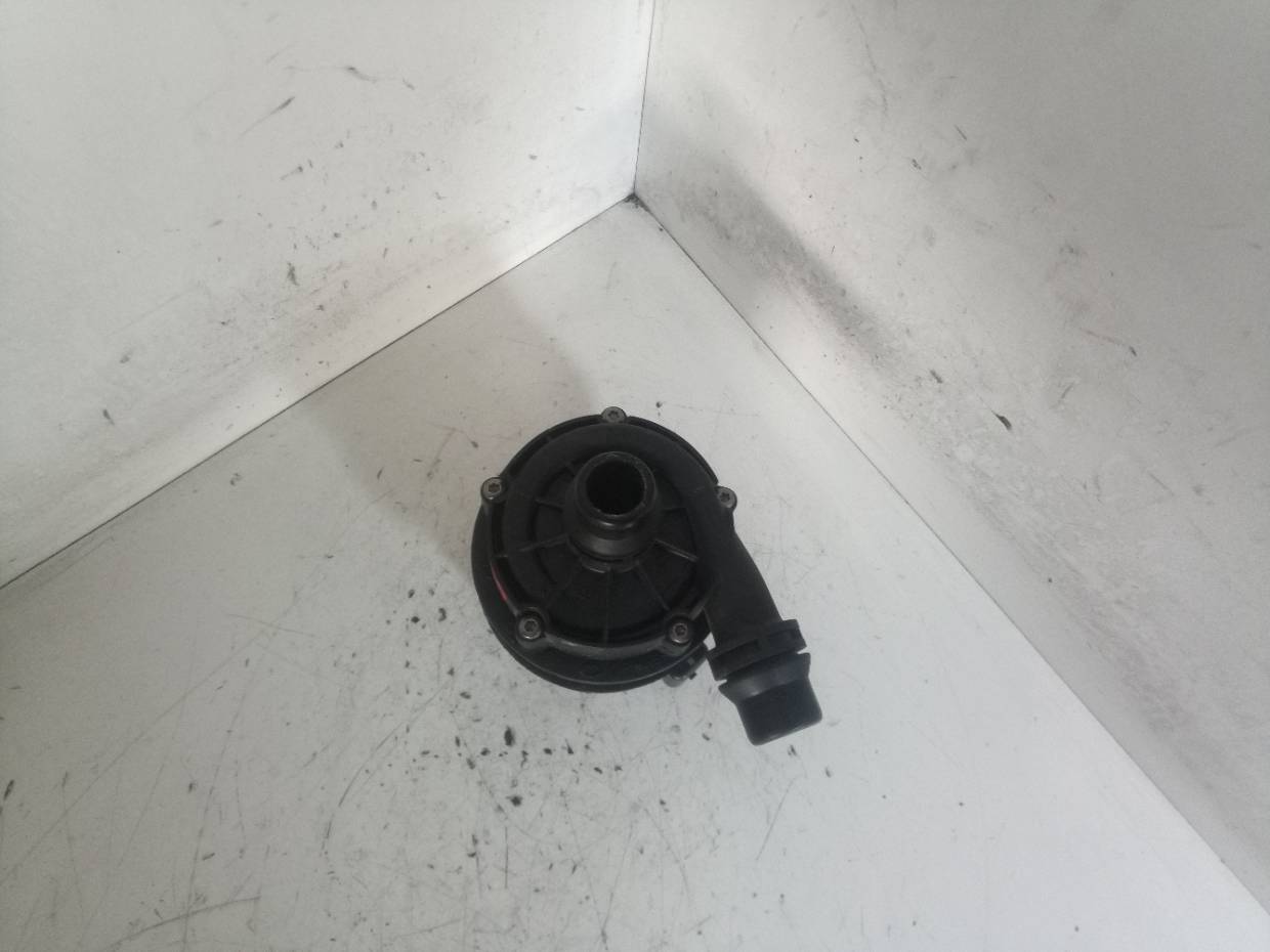 A0005062686 BOMBA AGUA MERCEDES-BENZ E BERLINA 2019 34712 devimagesvext/08283e45-1ba6-4c70-9a92-5b0ff35685bb/migcrv/imagenes/000/000/716/000000716871.jpeg