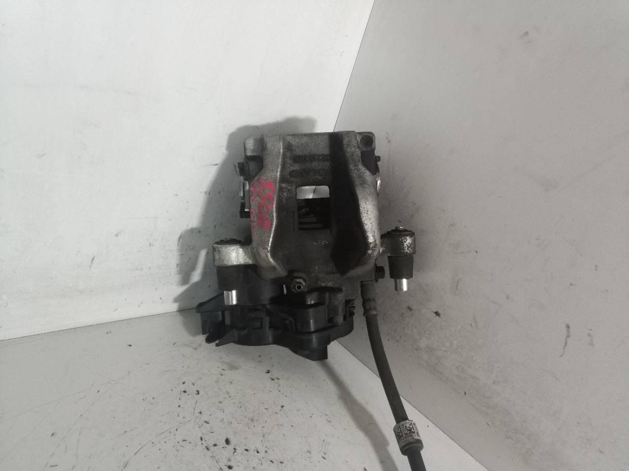 32217363 PINZA DE FRENO TRASERA IZQUIERDA VOLVO XC60 2021 34964 devimagesvext/08283e45-1ba6-4c70-9a92-5b0ff35685bb/migcrv/imagenes/000/000/717/000000717061.jpeg